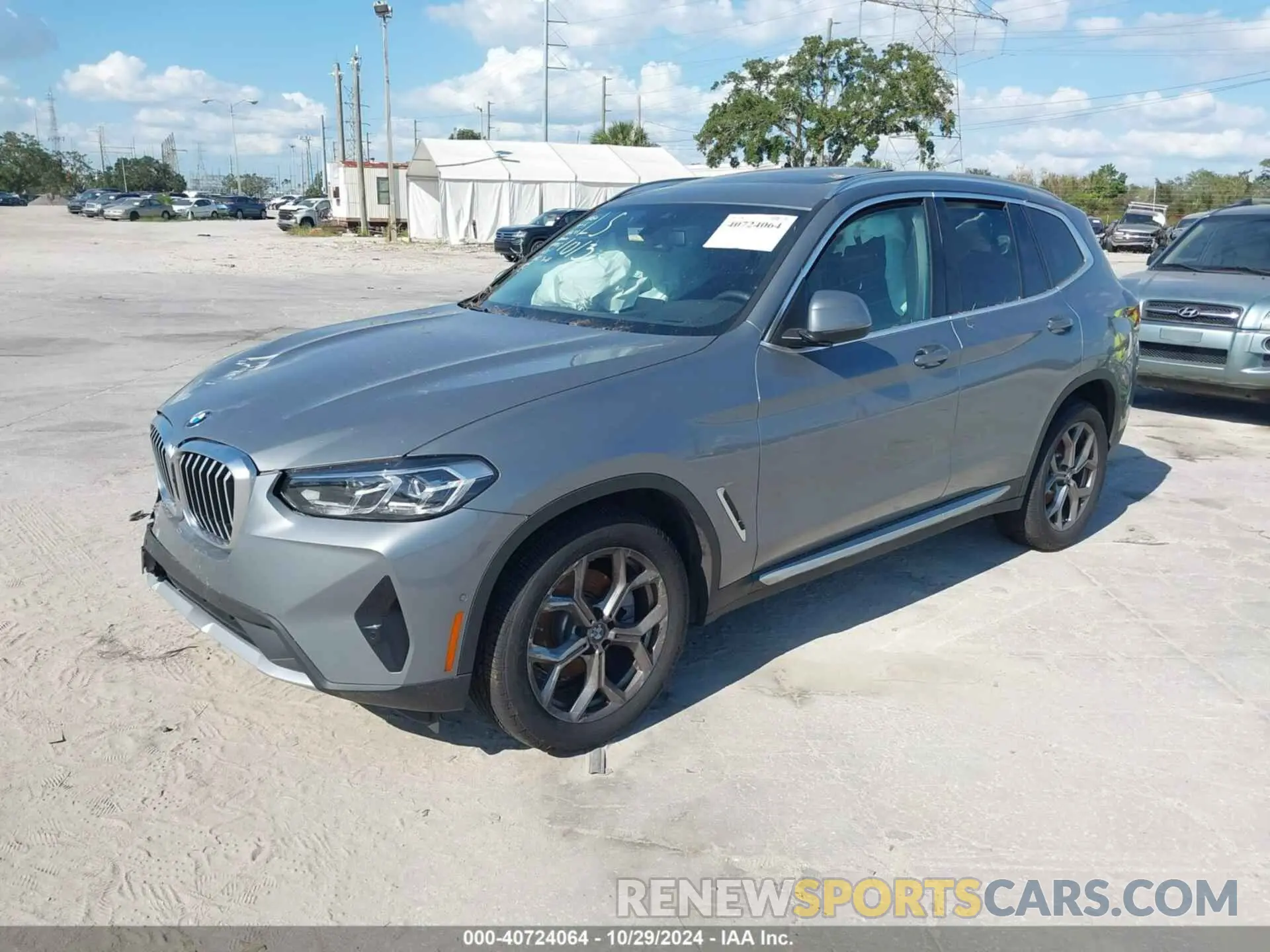2 Photograph of a damaged car 5UX43DP05R9W40914 BMW X3 2024