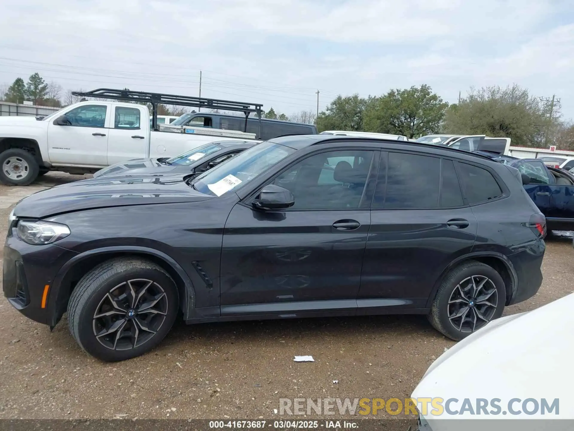 15 Фотография поврежденного автомобиля 5UX43DP07R9V39275 BMW X3 2024