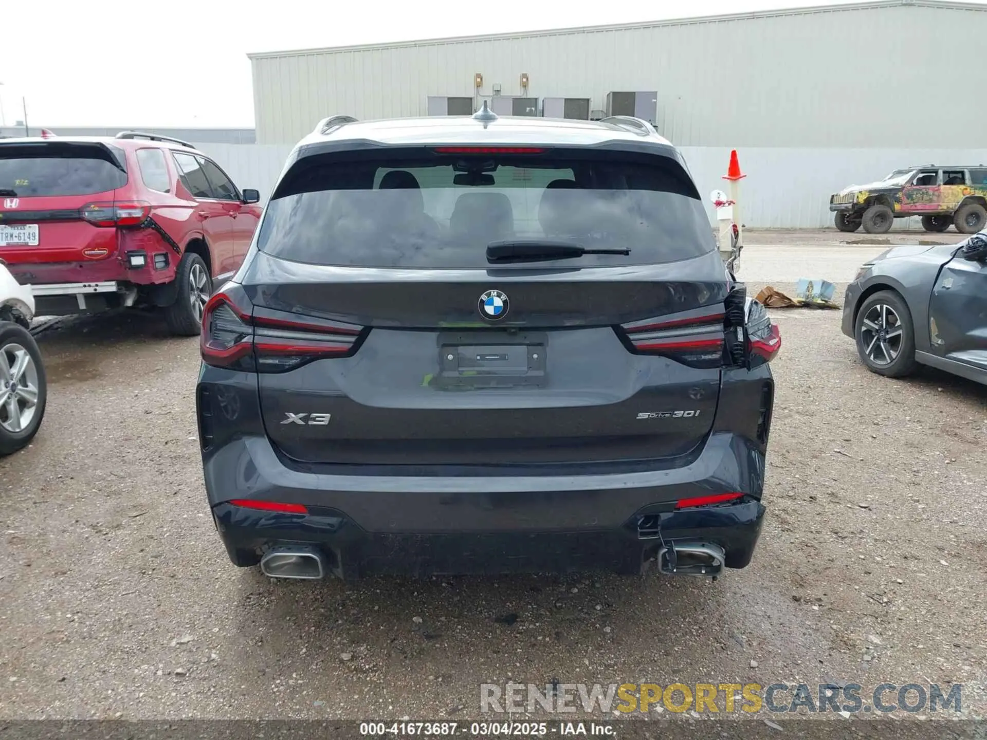 17 Фотография поврежденного автомобиля 5UX43DP07R9V39275 BMW X3 2024