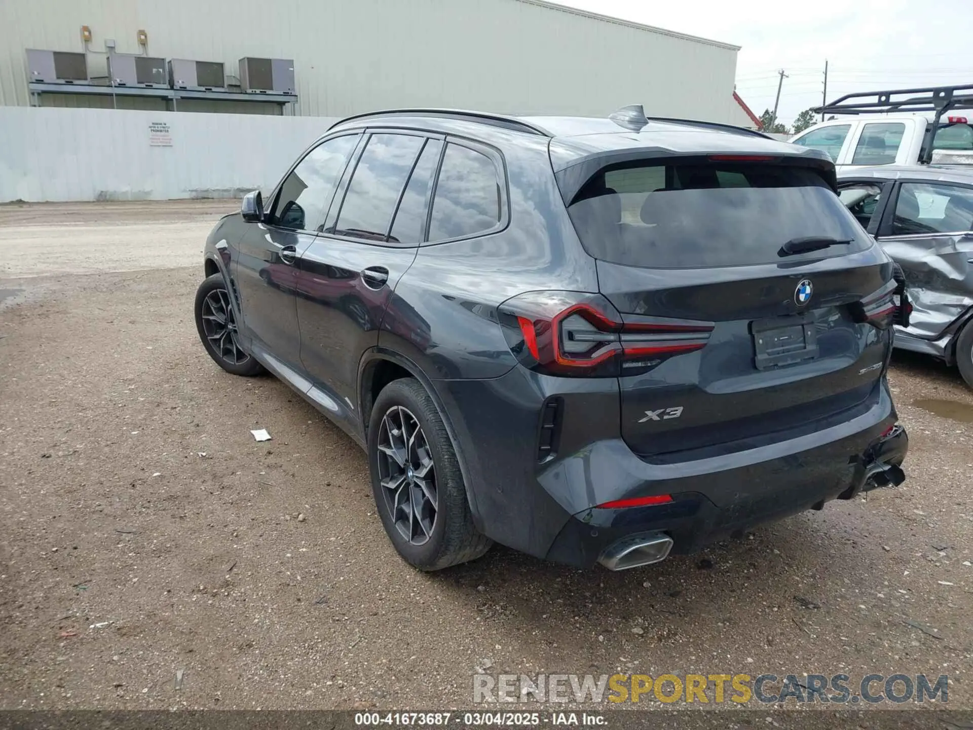 3 Фотография поврежденного автомобиля 5UX43DP07R9V39275 BMW X3 2024