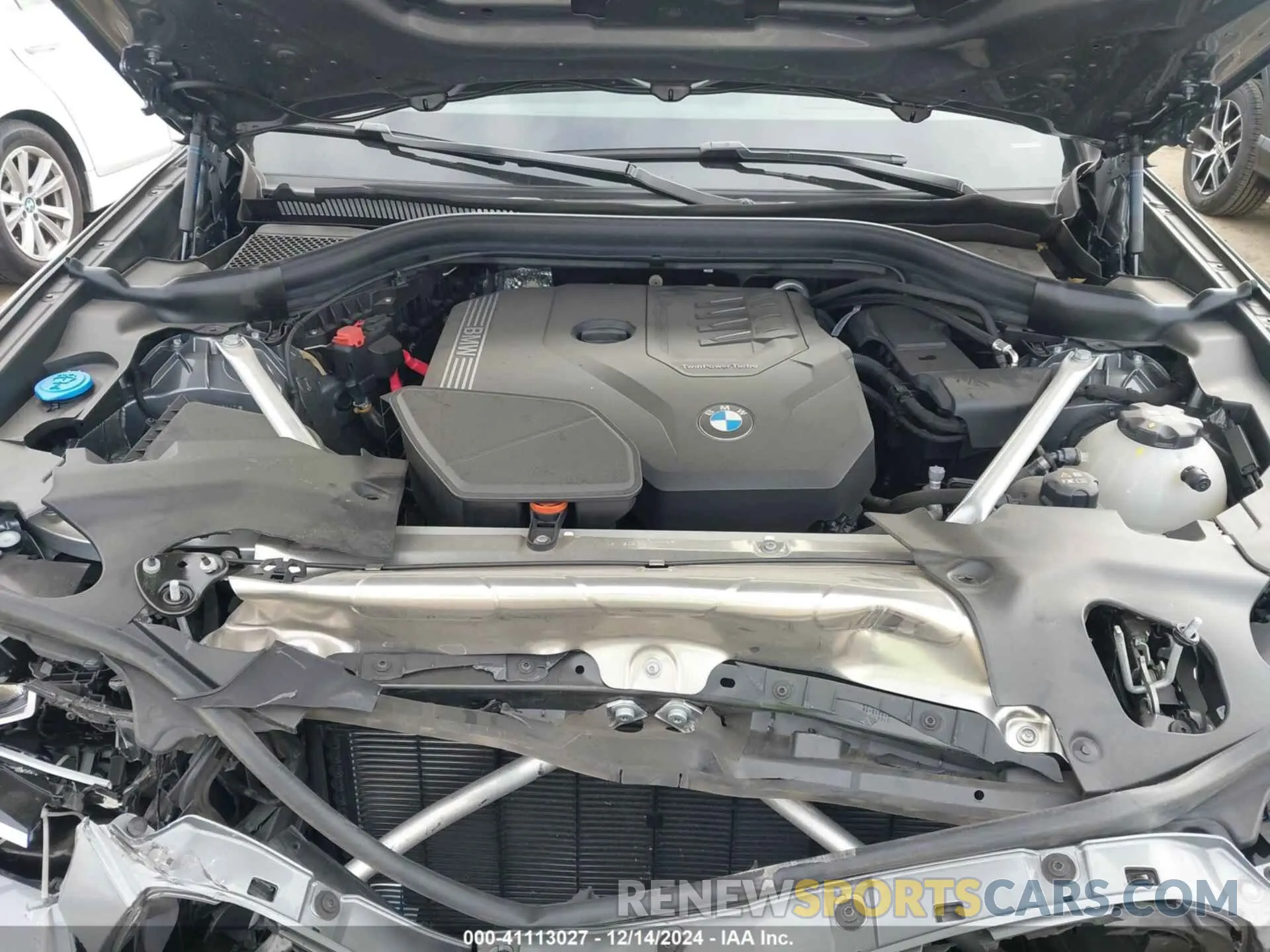 10 Фотография поврежденного автомобиля 5UX43DP08R9U47642 BMW X3 2024