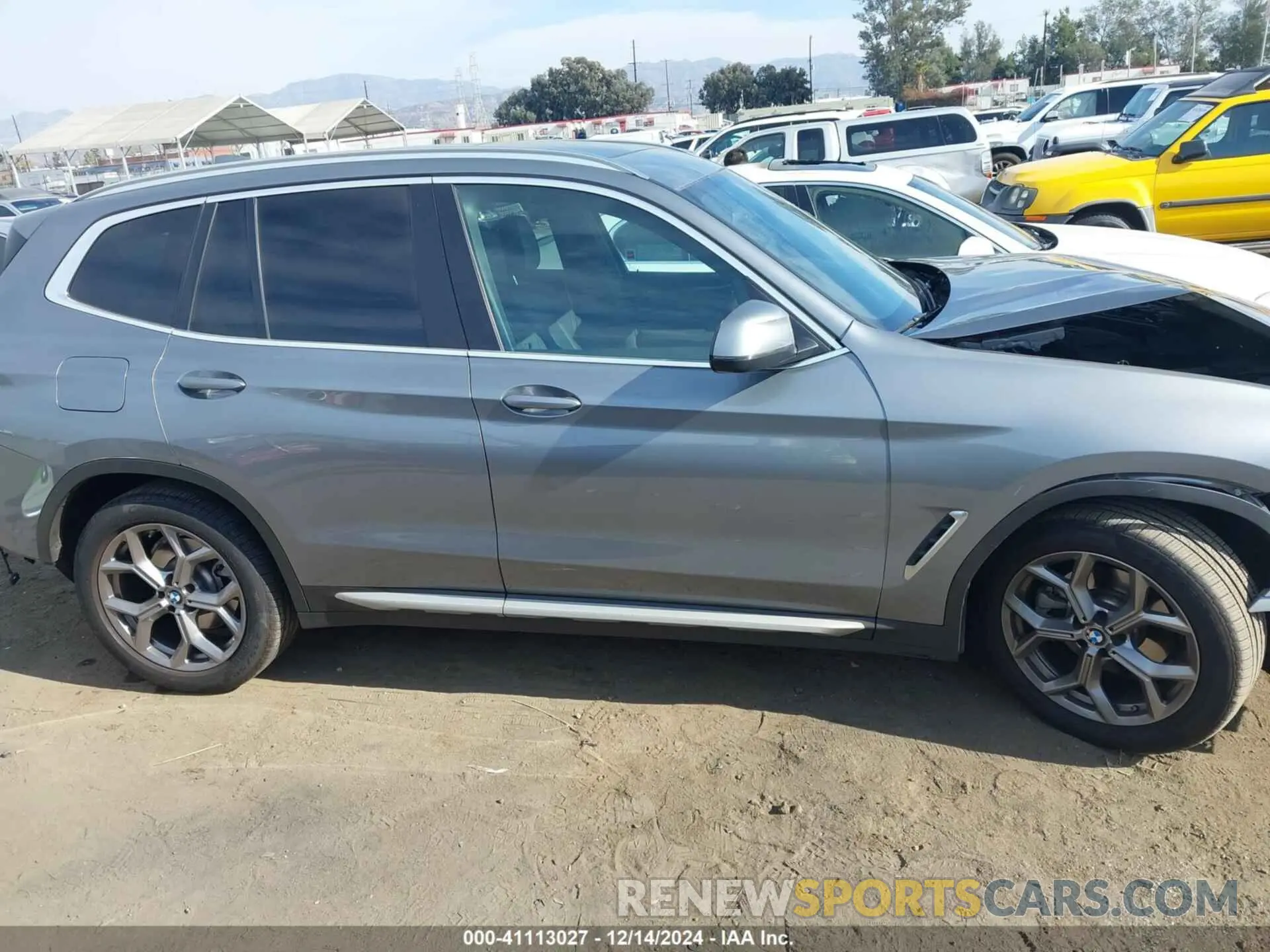 14 Фотография поврежденного автомобиля 5UX43DP08R9U47642 BMW X3 2024