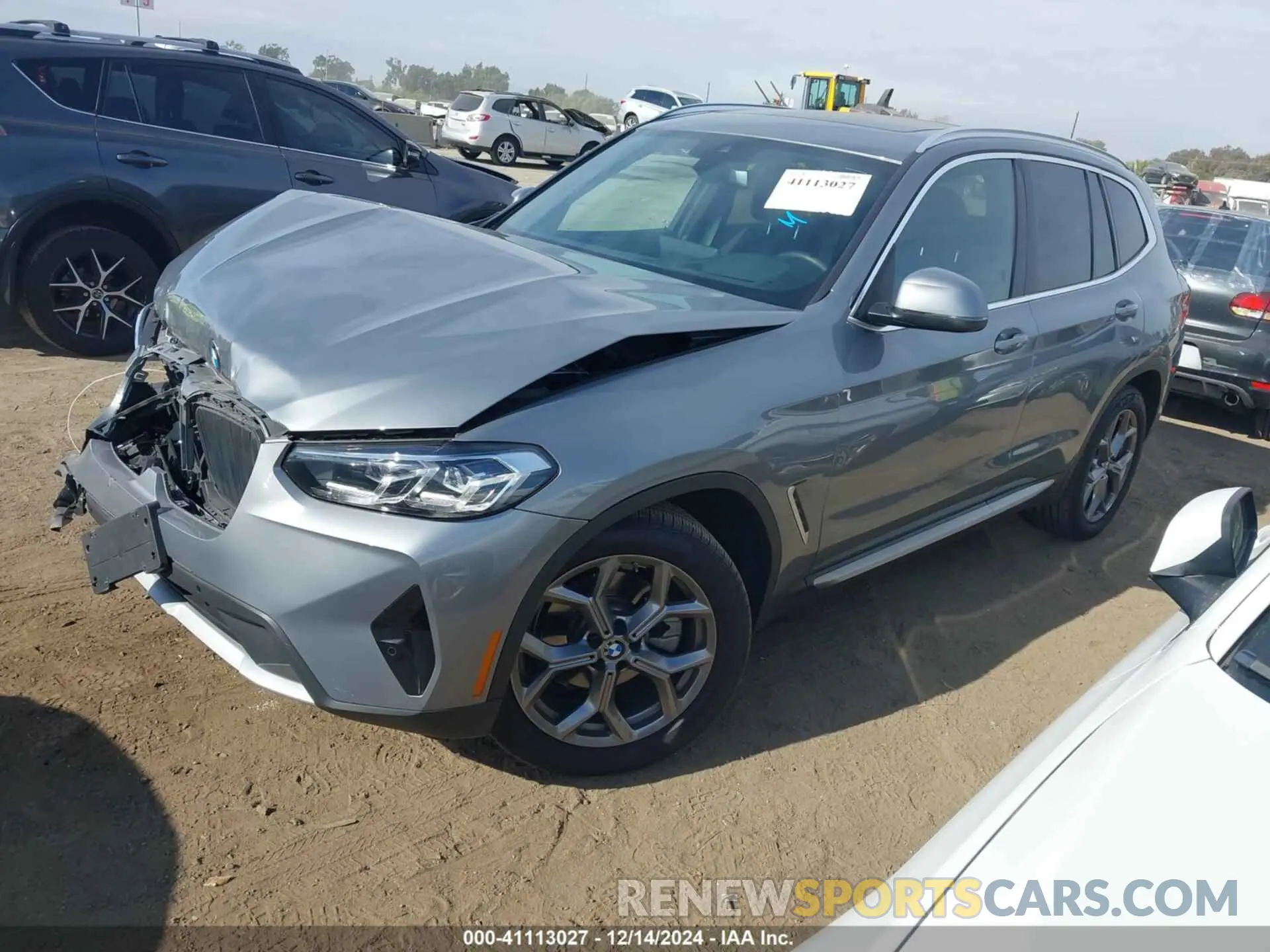 2 Фотография поврежденного автомобиля 5UX43DP08R9U47642 BMW X3 2024