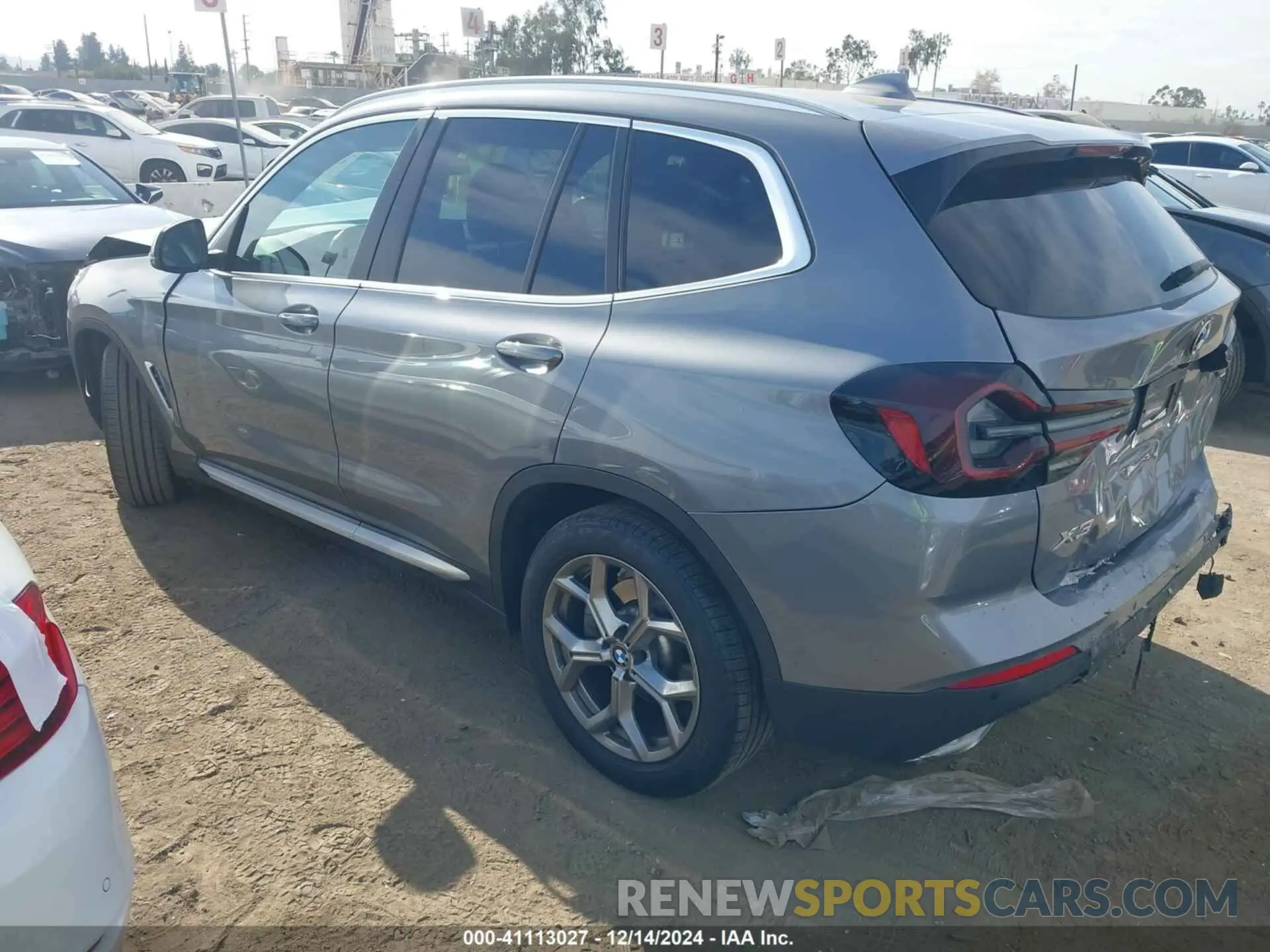 3 Фотография поврежденного автомобиля 5UX43DP08R9U47642 BMW X3 2024