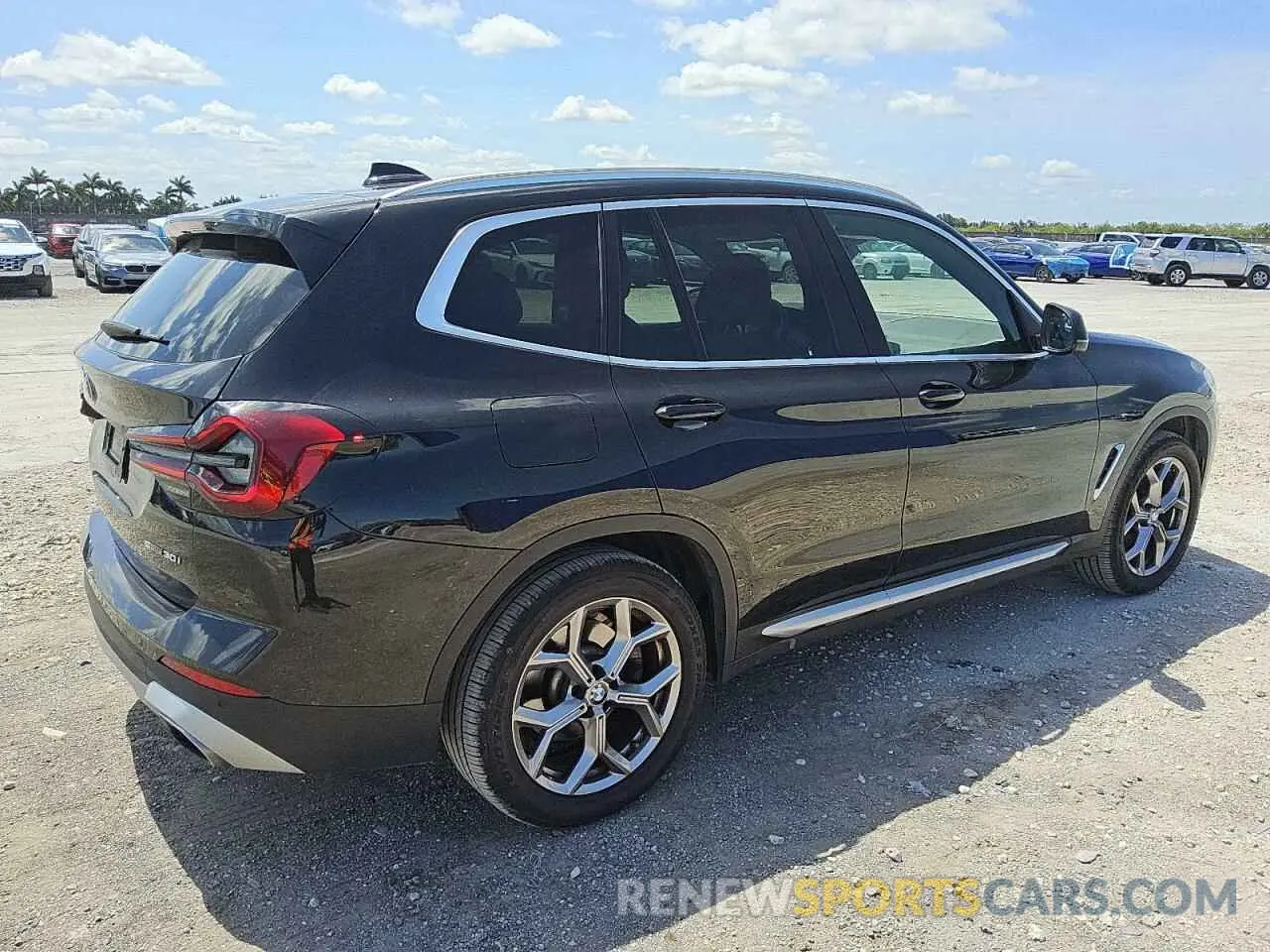 3 Photograph of a damaged car 5UX43DP08R9U54610 BMW X3 2024