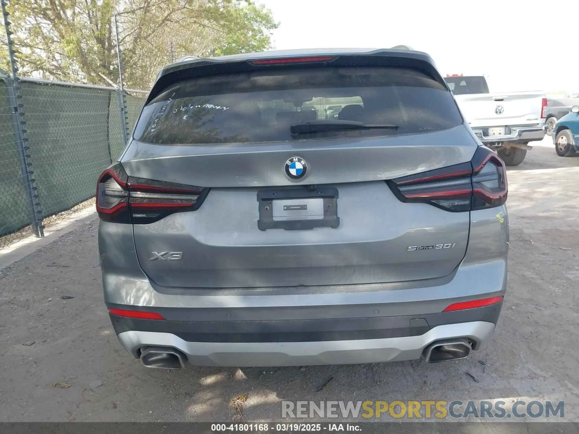 16 Фотография поврежденного автомобиля 5UX43DP08R9U80981 BMW X3 2024