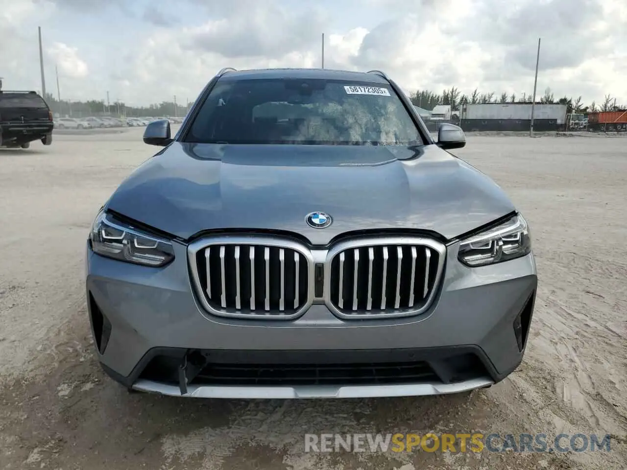 5 Photograph of a damaged car 5UX43DP08R9U98638 BMW X3 2024