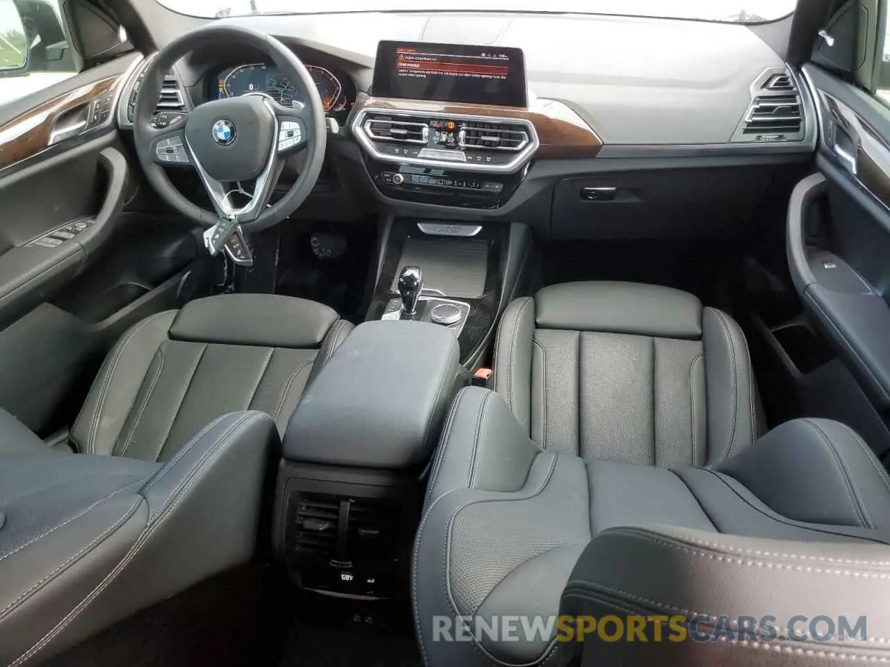 8 Photograph of a damaged car 5UX43DP08R9U98638 BMW X3 2024