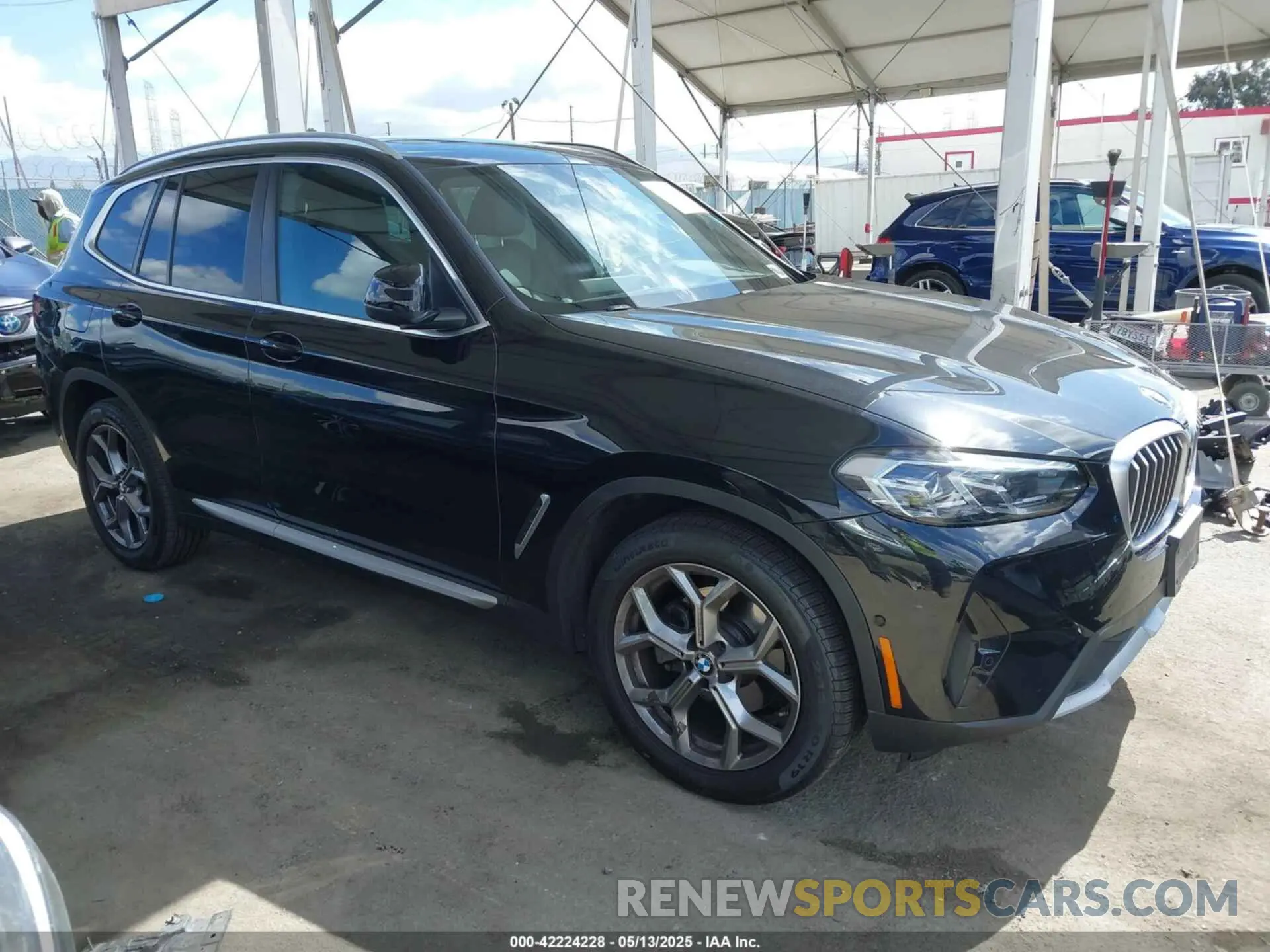 1 Photograph of a damaged car 5UX43DP08R9W68982 BMW X3 2024