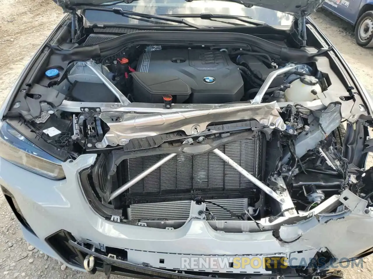 12 Photograph of a damaged car 5UX43DP09R9V35521 BMW X3 2024