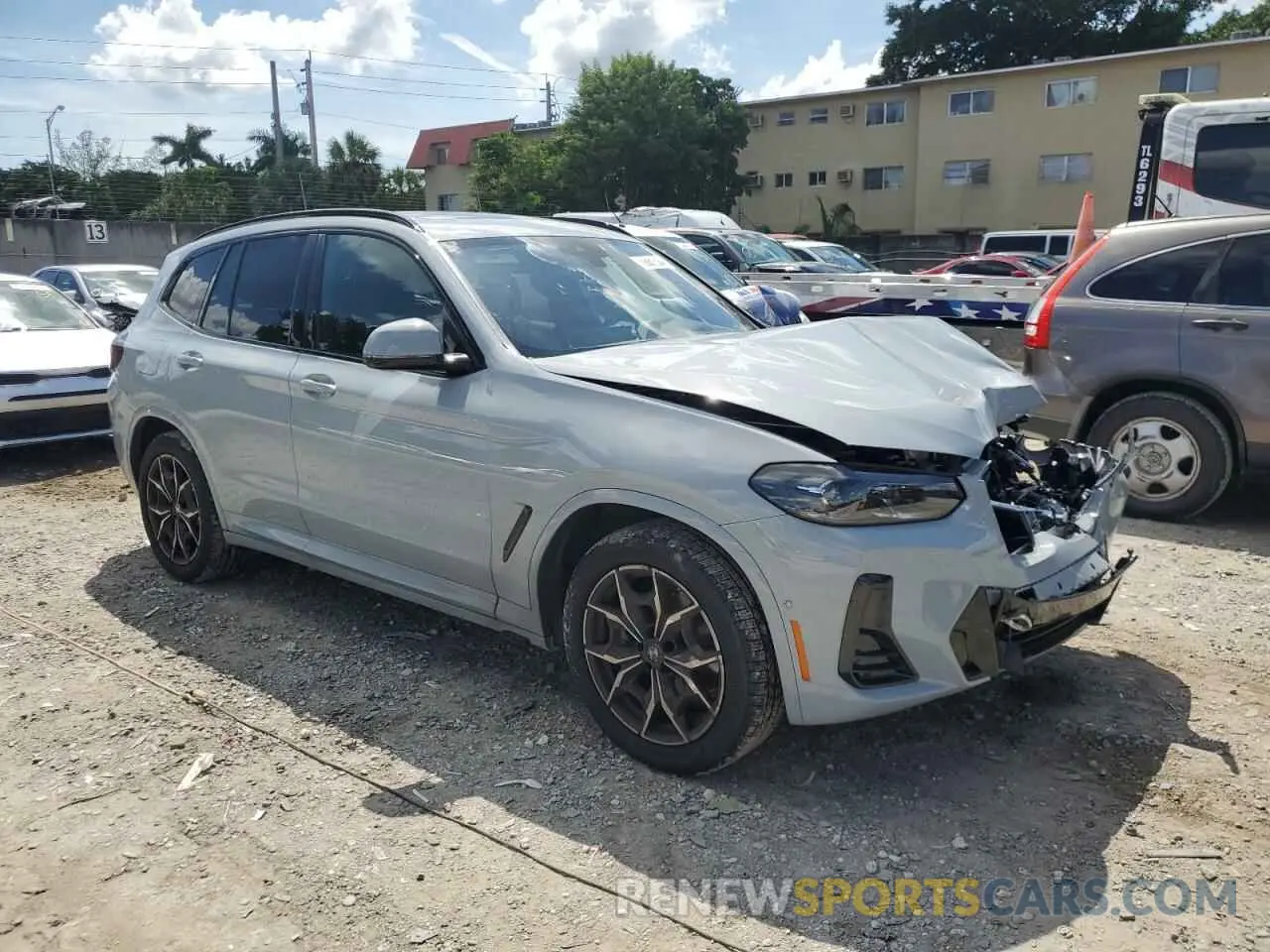 4 Photograph of a damaged car 5UX43DP09R9V35521 BMW X3 2024