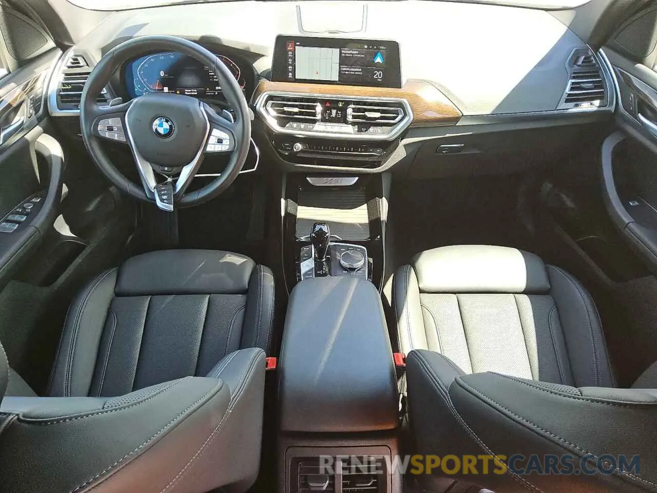 8 Photograph of a damaged car 5UX43DP0XR9V08098 BMW X3 2024
