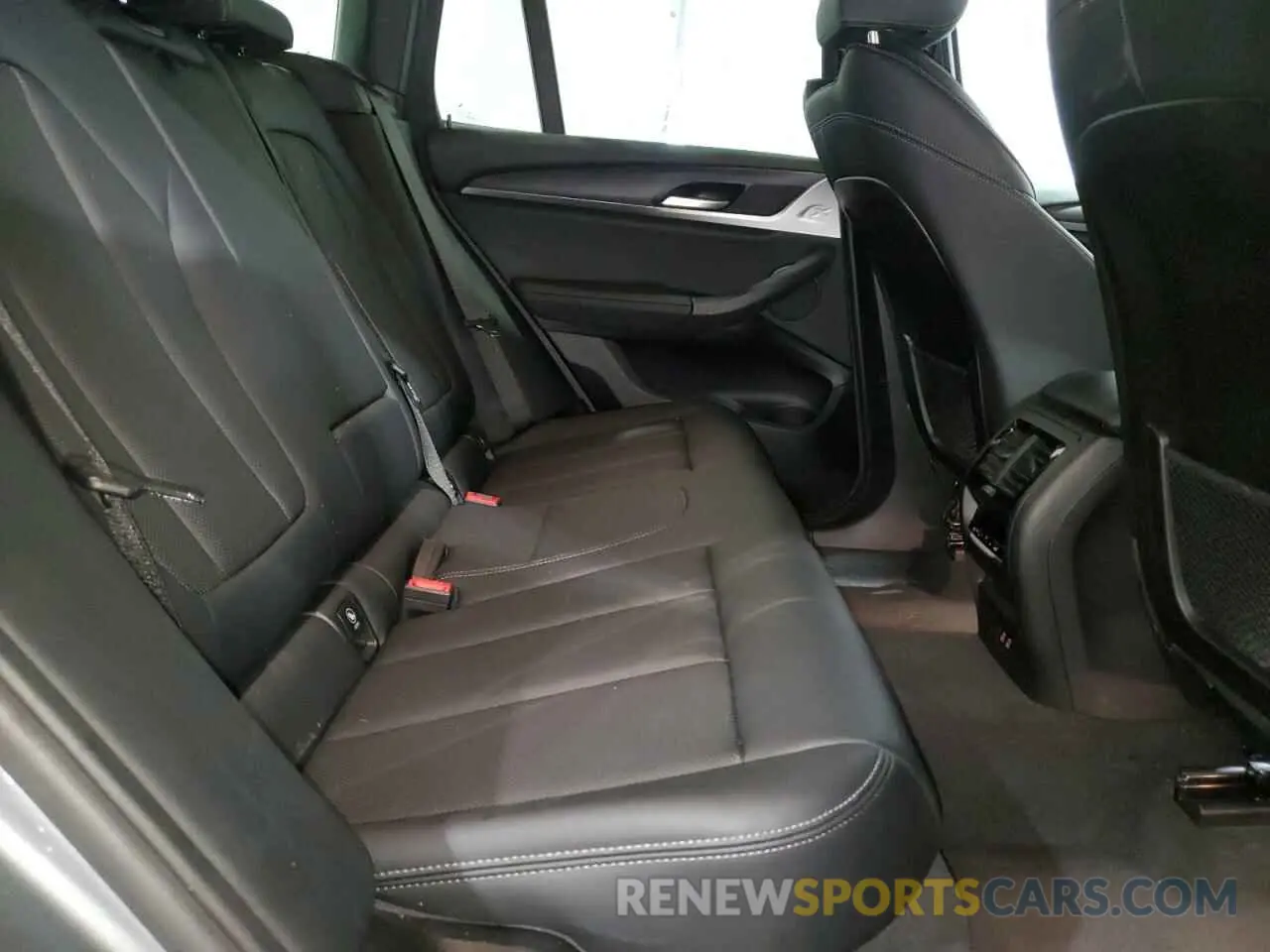 11 Фотография поврежденного автомобиля 5UX53DP00R9T56983 BMW X3 2024