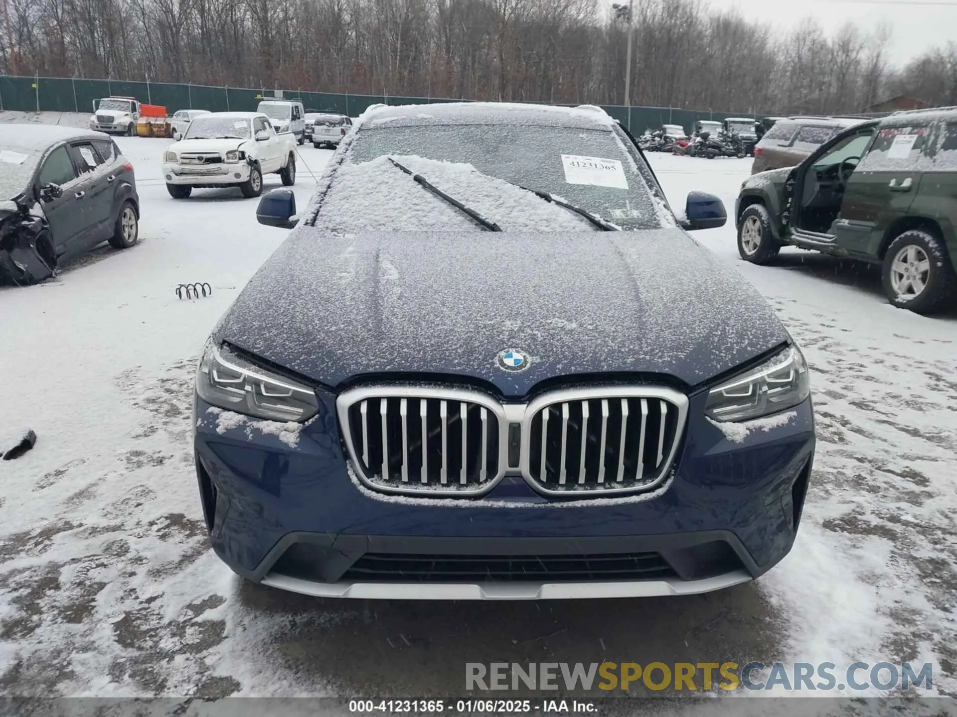 12 Photograph of a damaged car 5UX53DP01R9U94905 BMW X3 2024
