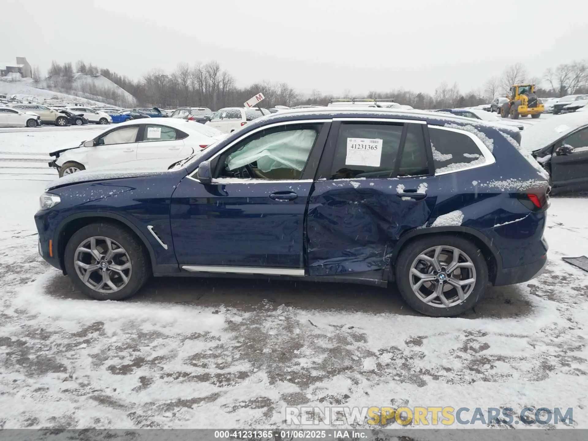 14 Photograph of a damaged car 5UX53DP01R9U94905 BMW X3 2024