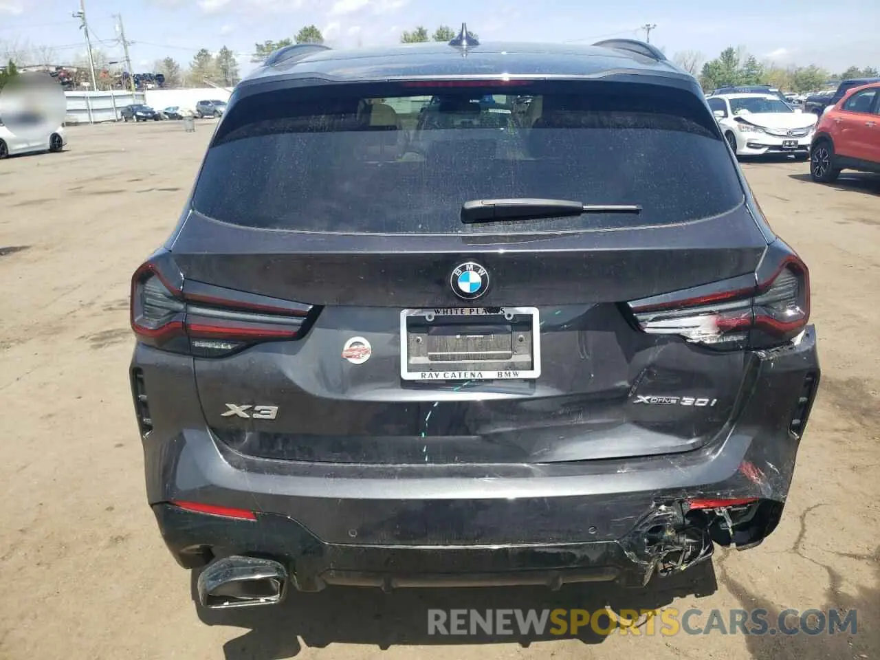 6 Photograph of a damaged car 5UX53DP03R9U49903 BMW X3 2024