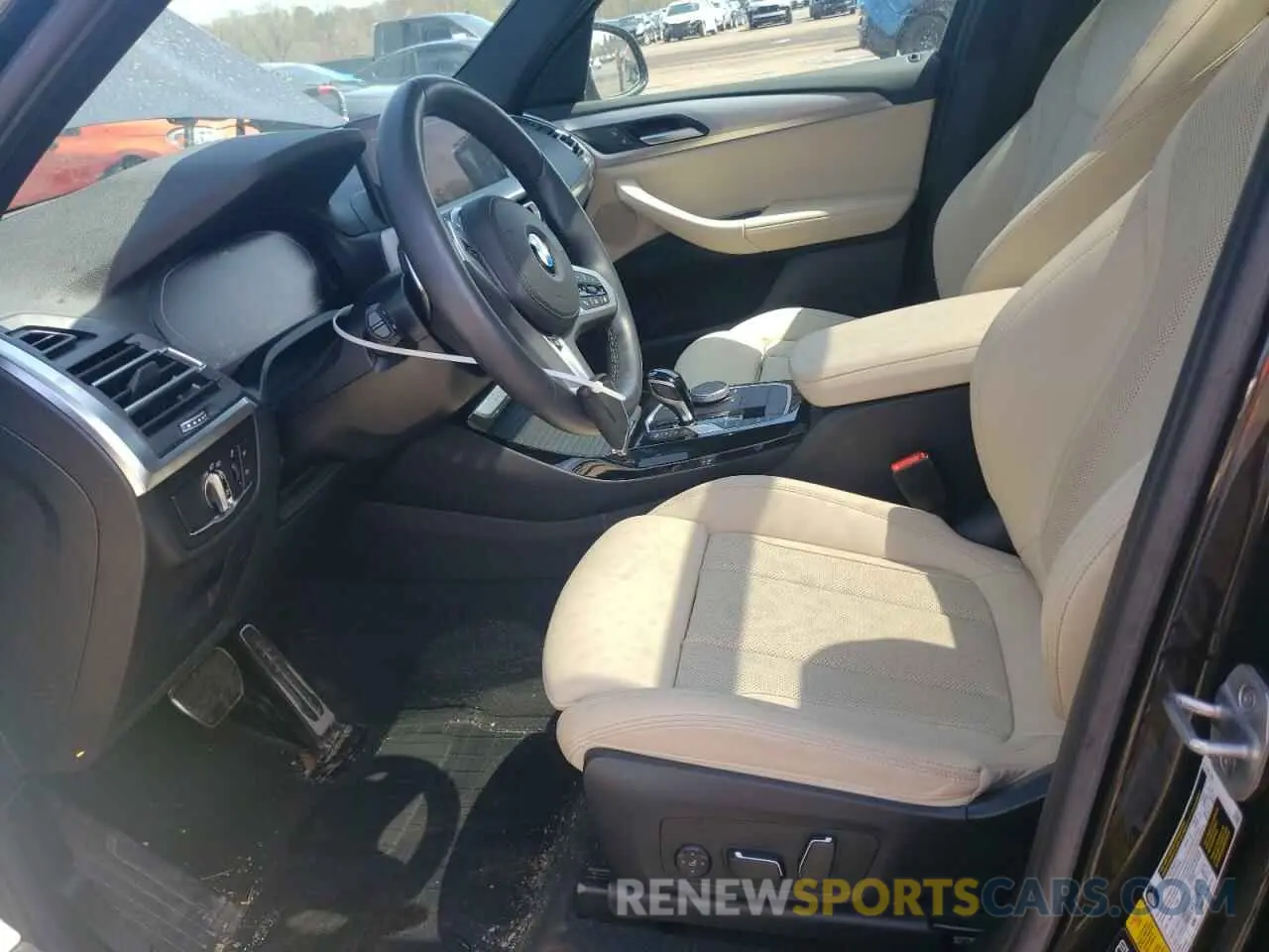 7 Photograph of a damaged car 5UX53DP03R9U49903 BMW X3 2024