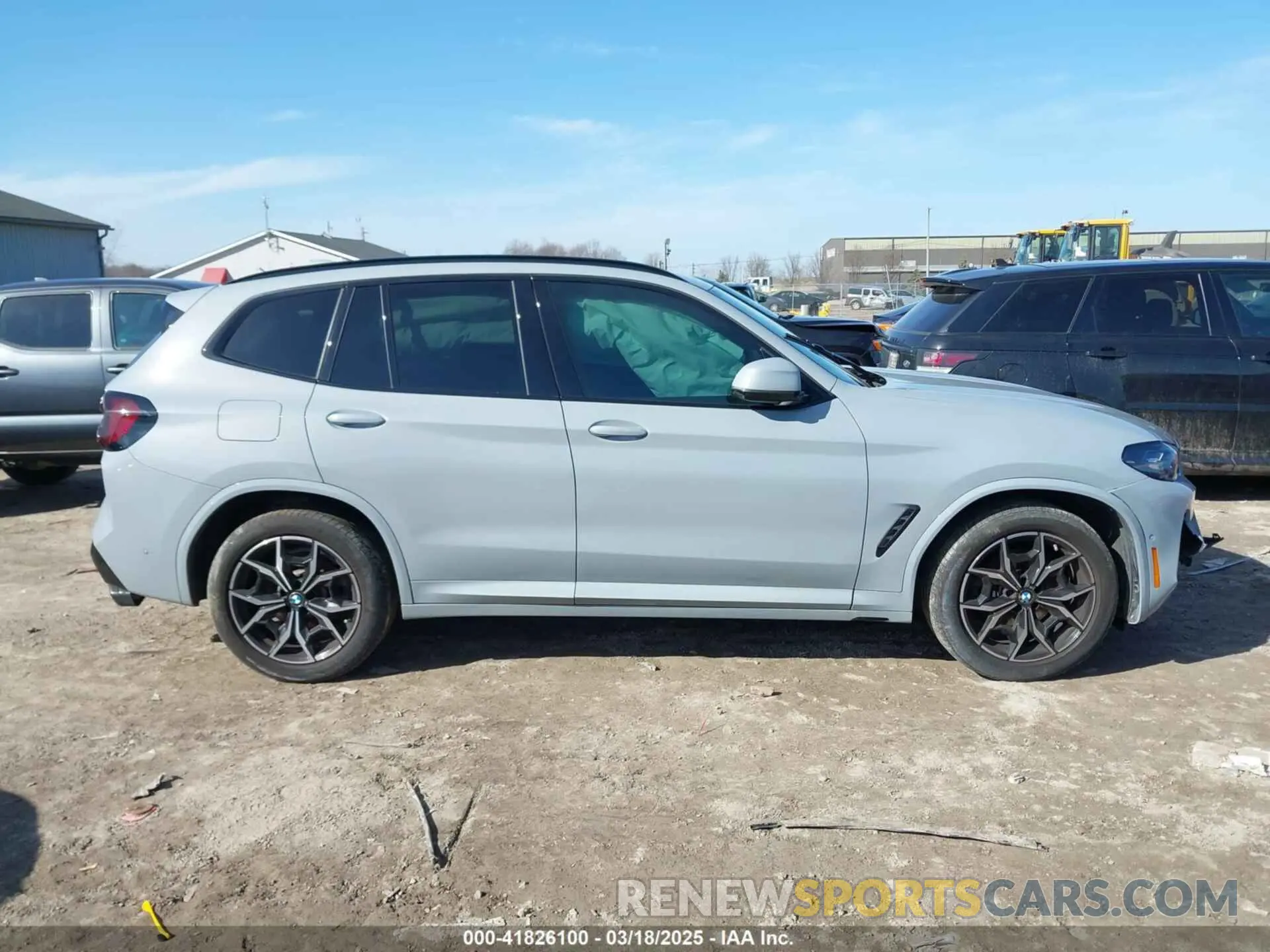 13 Фотография поврежденного автомобиля 5UX53DP04R9T67596 BMW X3 2024