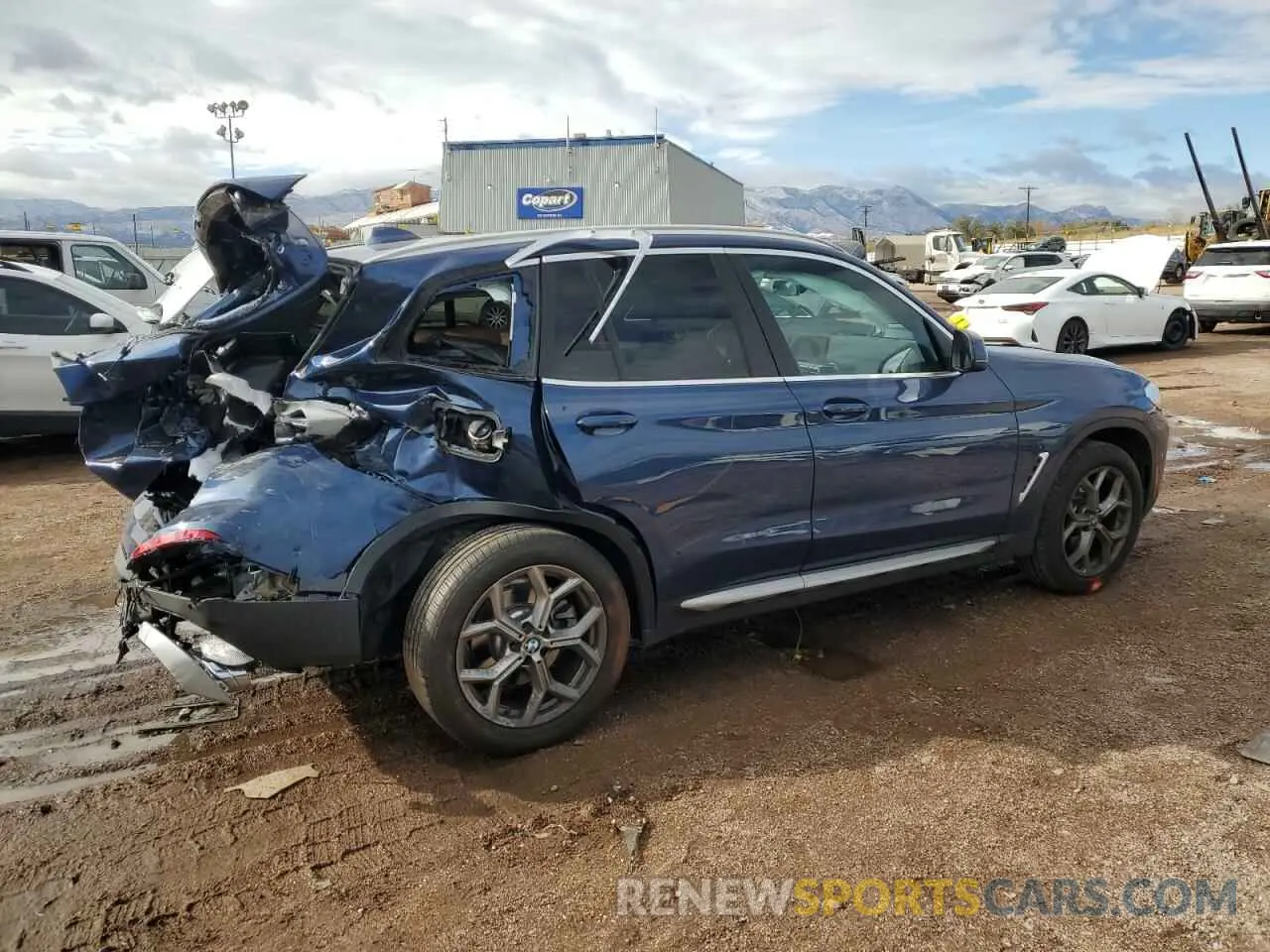 3 Photograph of a damaged car 5UX53DP04R9V91550 BMW X3 2024