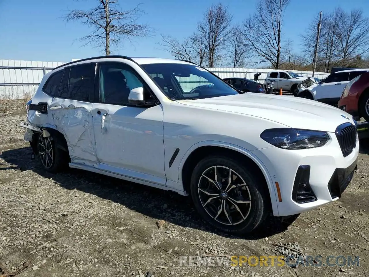 4 Фотография поврежденного автомобиля 5UX53DP04R9X38742 BMW X3 2024