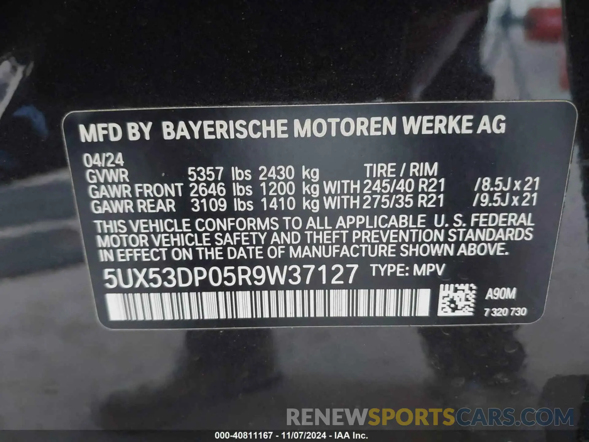 9 Photograph of a damaged car 5UX53DP05R9W37127 BMW X3 2024
