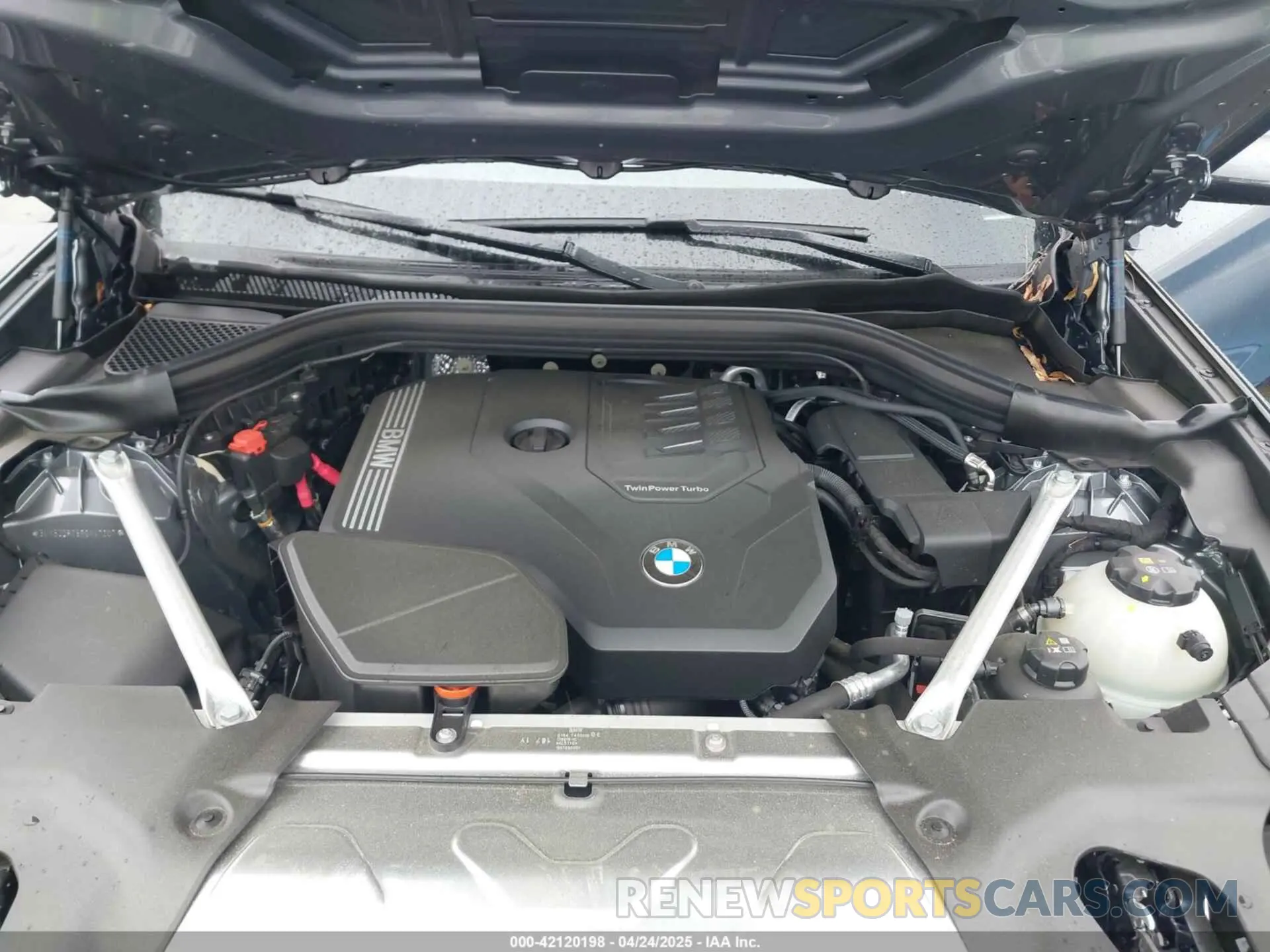 10 Фотография поврежденного автомобиля 5UX53DP05R9X47207 BMW X3 2024