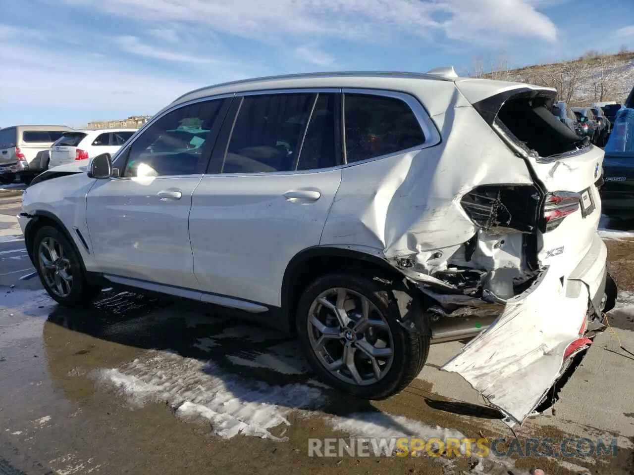 2 Фотография поврежденного автомобиля 5UX53DP08R9W18071 BMW X3 2024