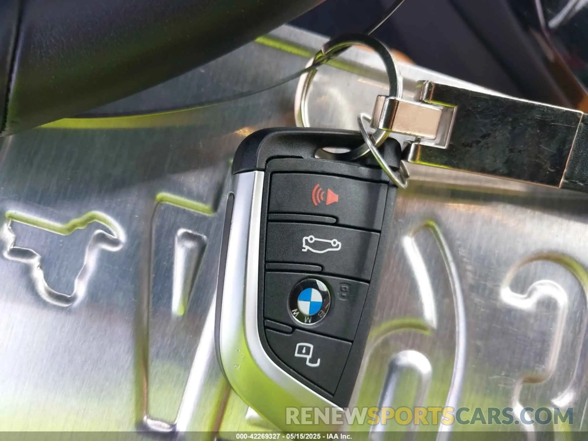 11 Фотография поврежденного автомобиля 5UX53DP09R9U09406 BMW X3 2024