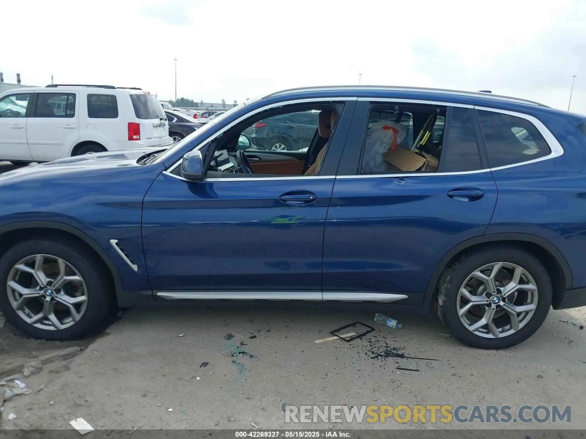 14 Фотография поврежденного автомобиля 5UX53DP09R9U09406 BMW X3 2024