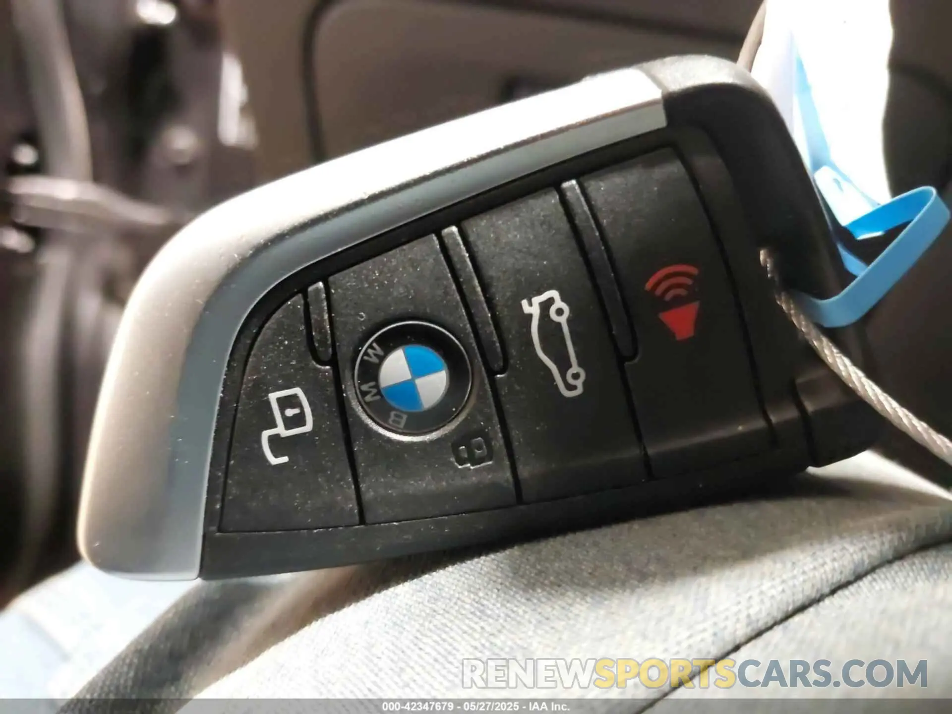 11 Photograph of a damaged car 5UX53DP09R9U57570 BMW X3 2024
