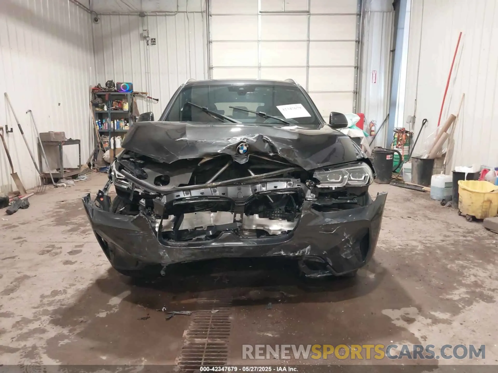 13 Photograph of a damaged car 5UX53DP09R9U57570 BMW X3 2024