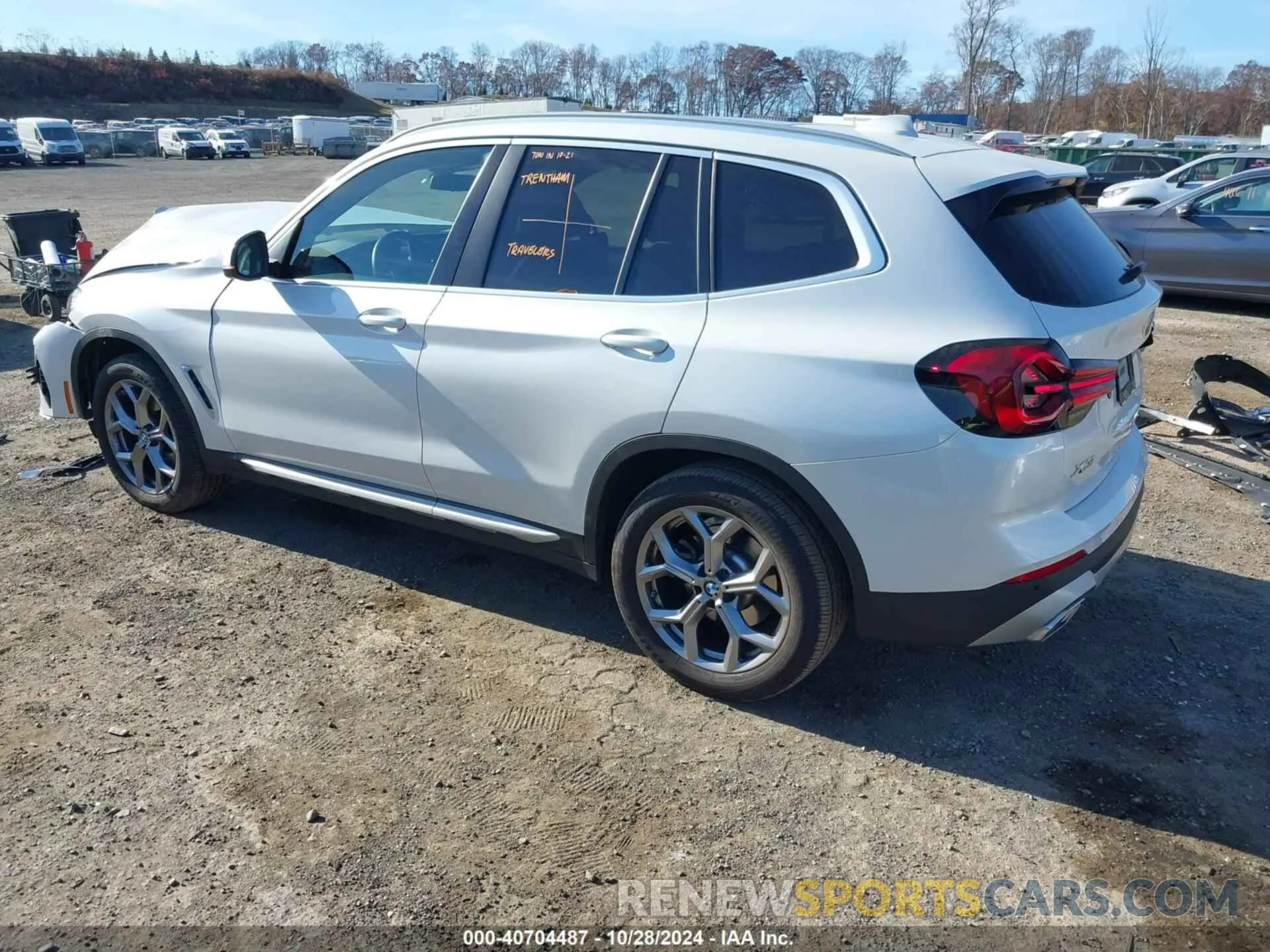 3 Photograph of a damaged car 5UX53DP09R9U81142 BMW X3 2024