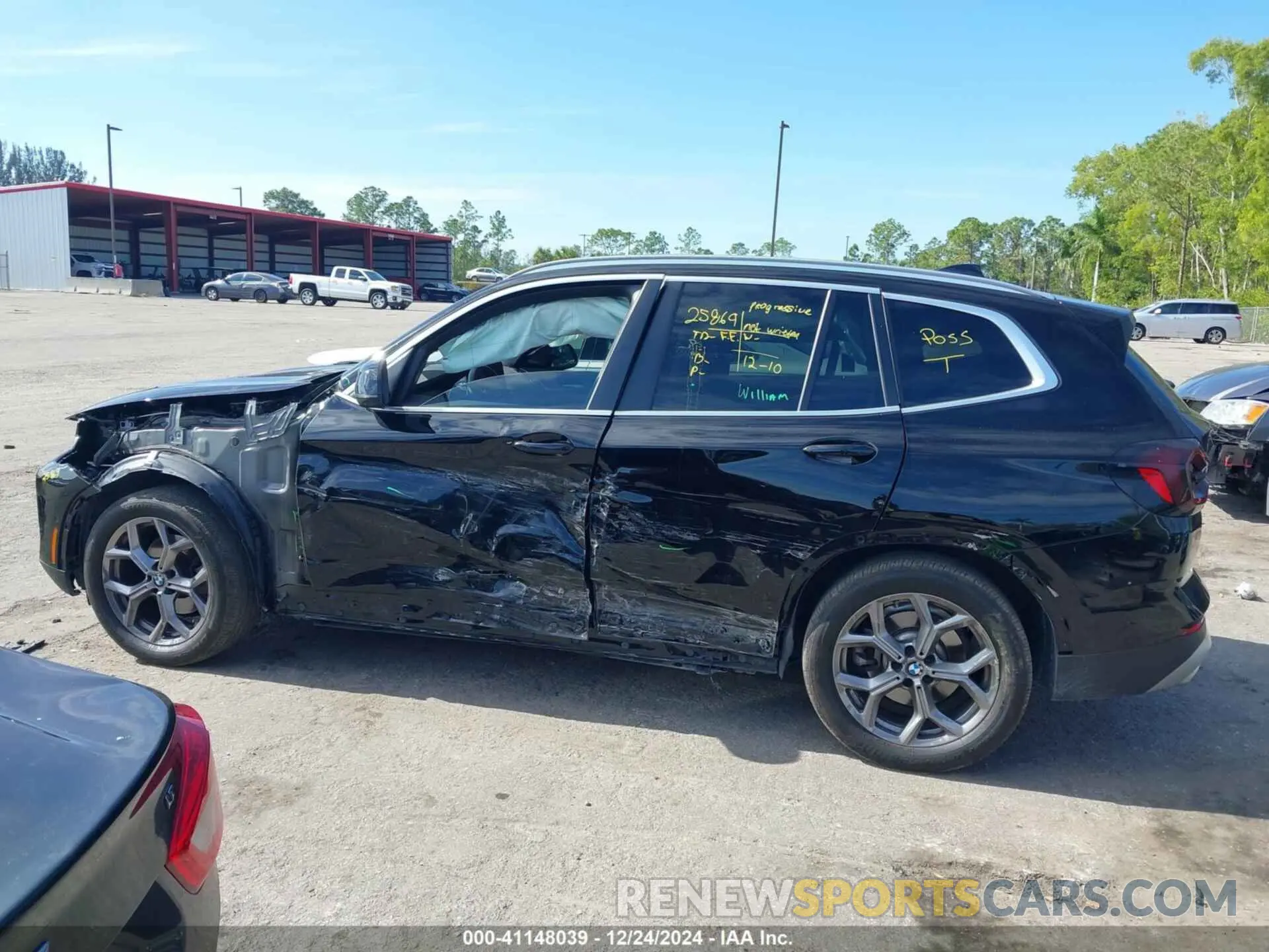 15 Фотография поврежденного автомобиля 5UX53DP09R9V54316 BMW X3 2024
