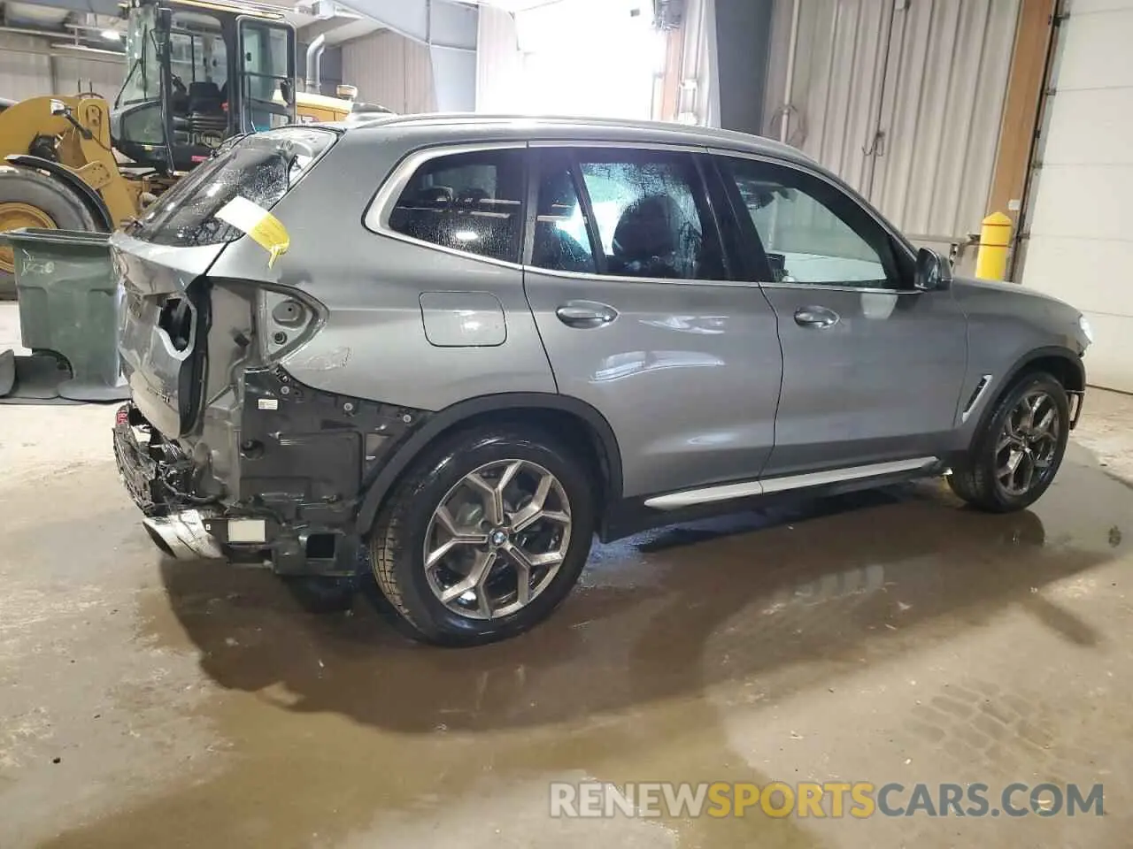 3 Photograph of a damaged car 5UX53DP09R9V75408 BMW X3 2024