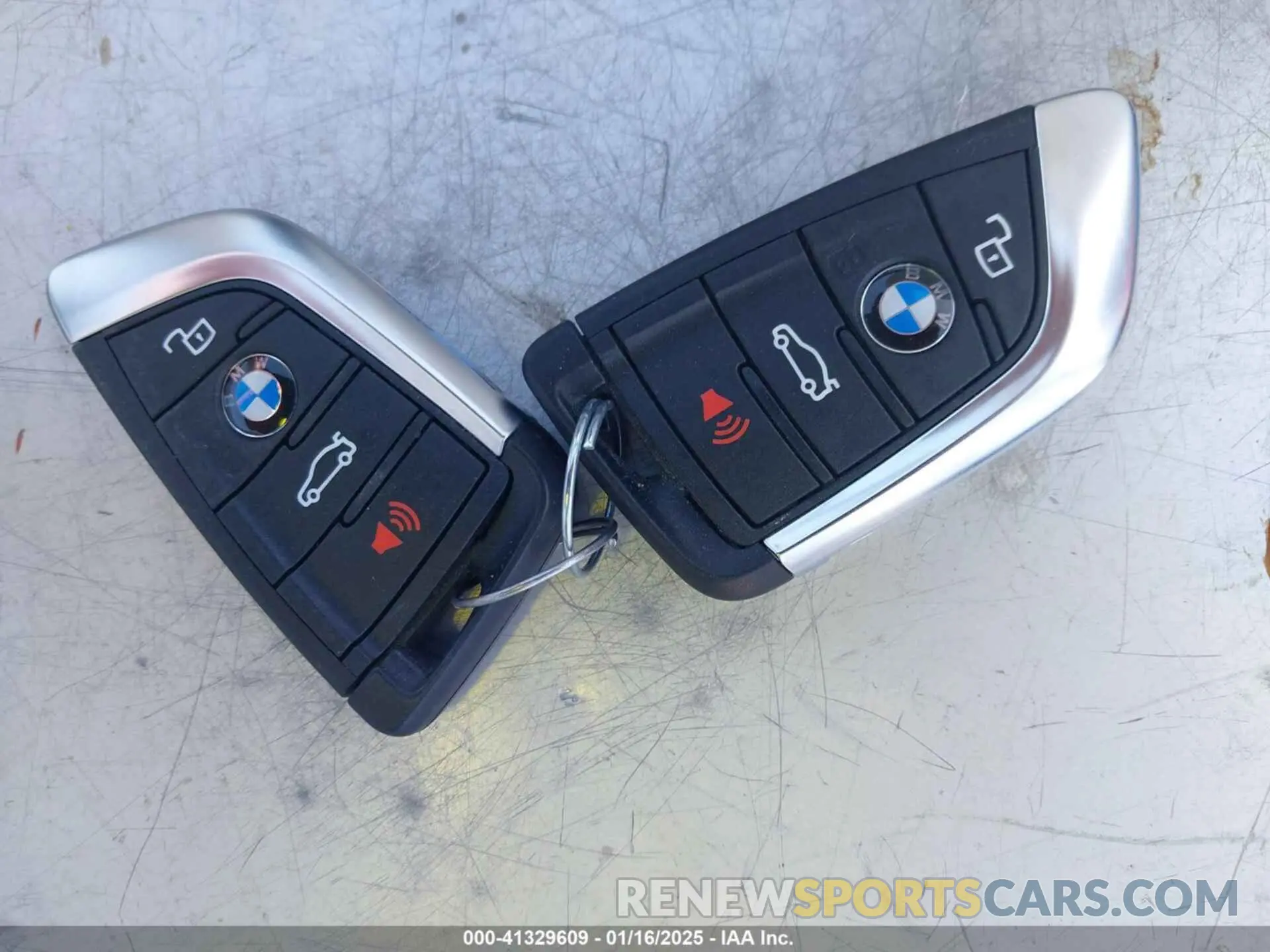 11 Photograph of a damaged car 5UX53DP0XR9T83432 BMW X3 2024