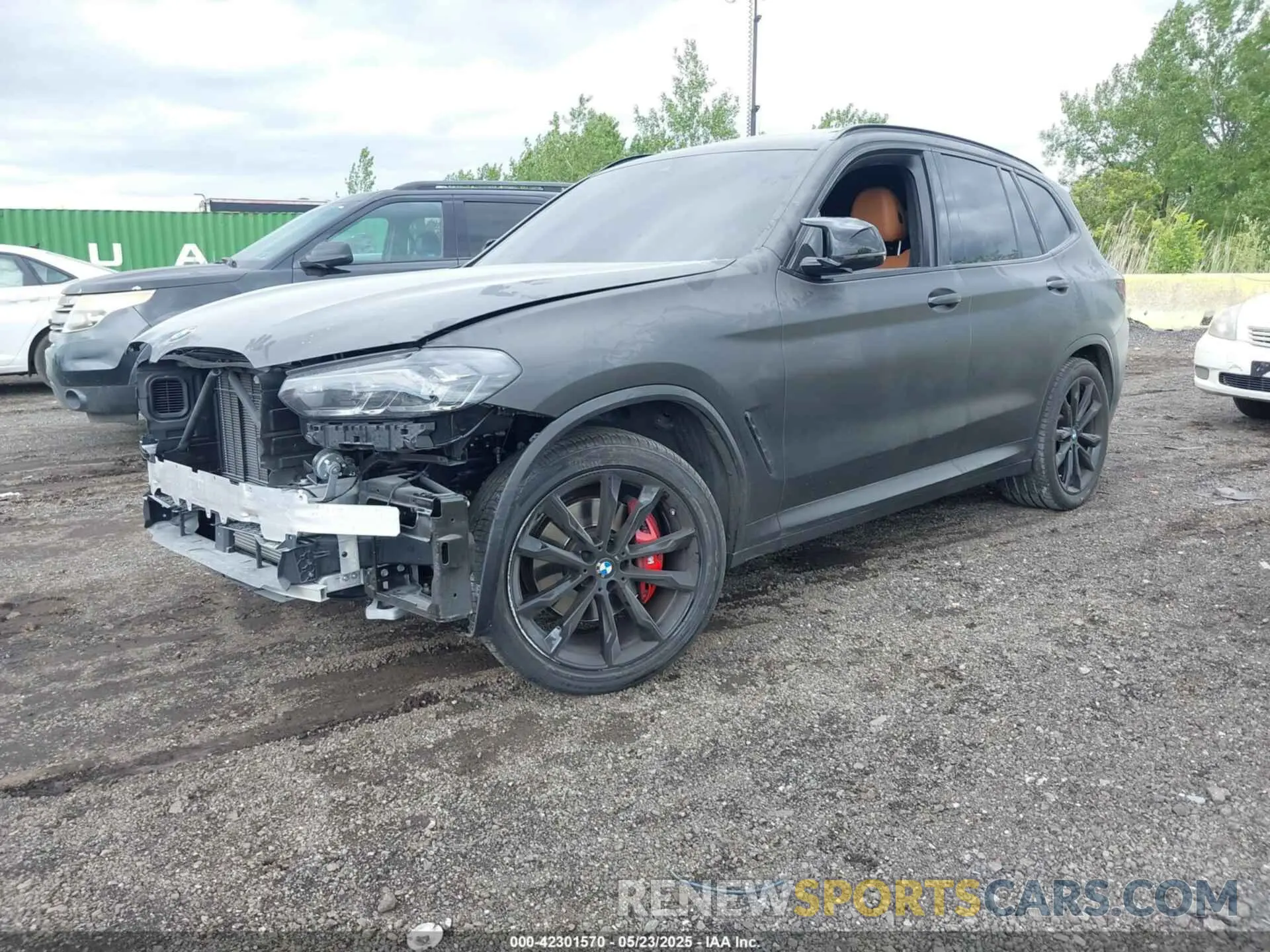 2 Photograph of a damaged car 5UX83DP05R9X37614 BMW X3 2024