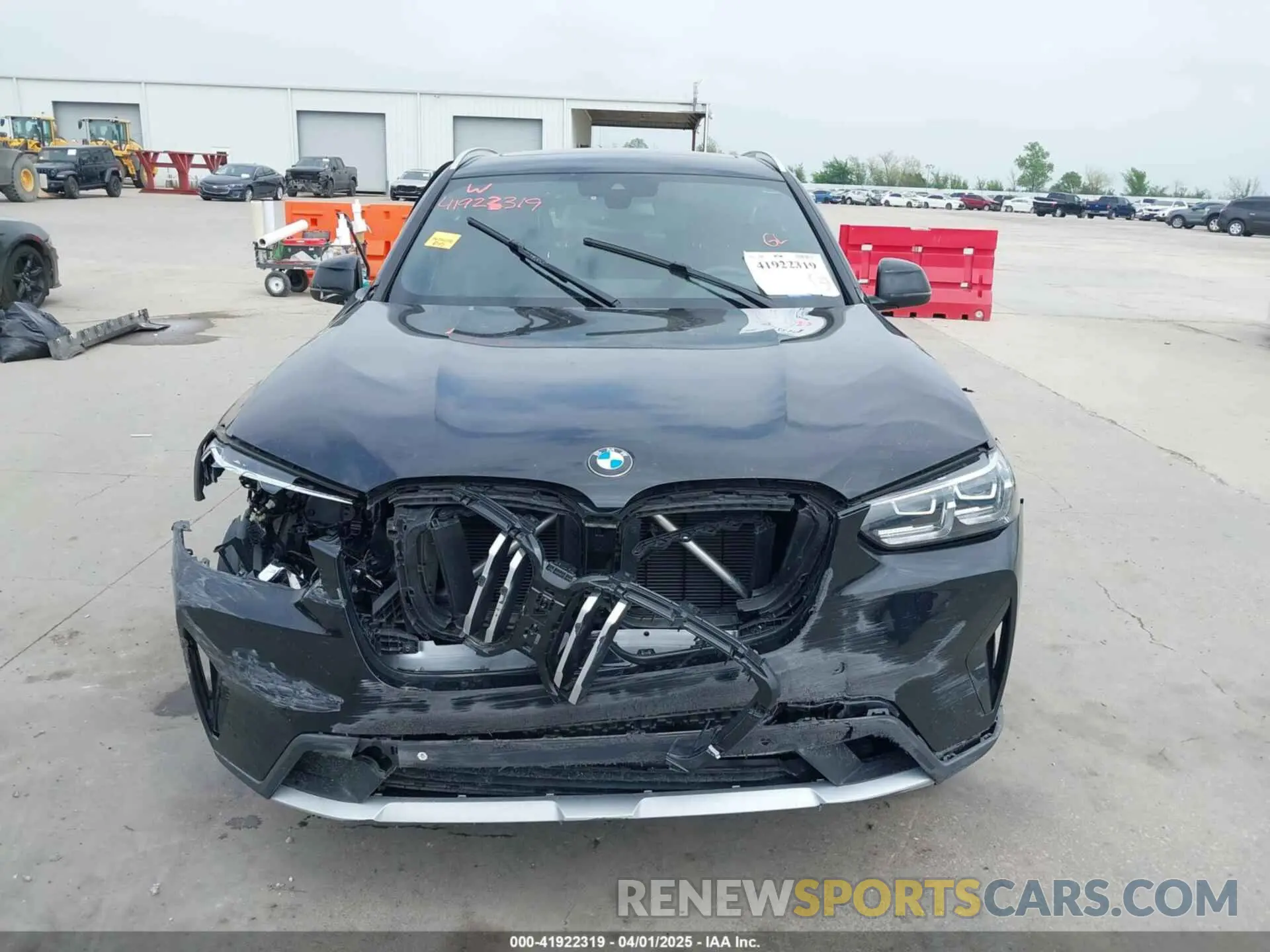 11 Фотография поврежденного автомобиля WBX57DP02RN276570 BMW X3 2024