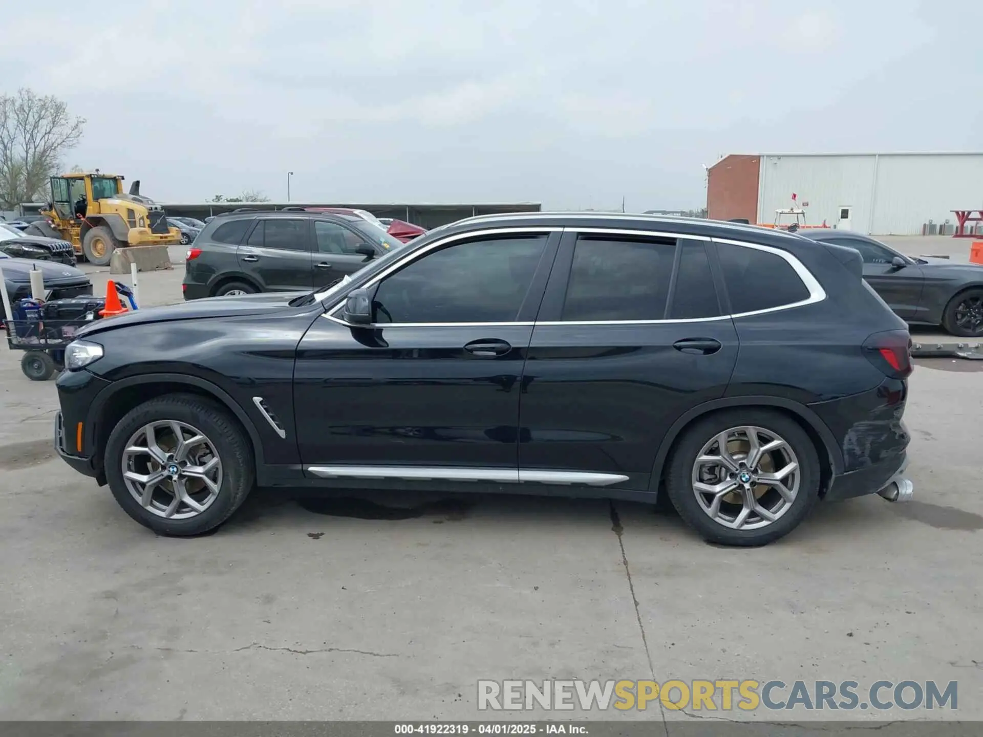 13 Фотография поврежденного автомобиля WBX57DP02RN276570 BMW X3 2024