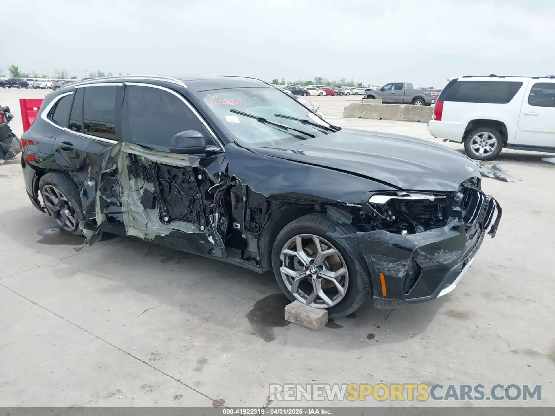 6 Фотография поврежденного автомобиля WBX57DP02RN276570 BMW X3 2024