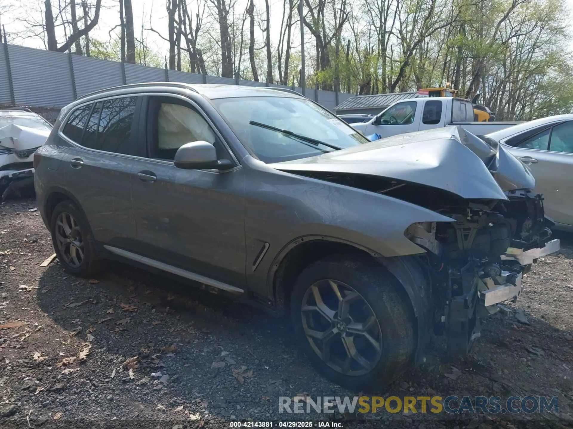 1 Фотография поврежденного автомобиля WBX57DP0XRN253280 BMW X3 2024