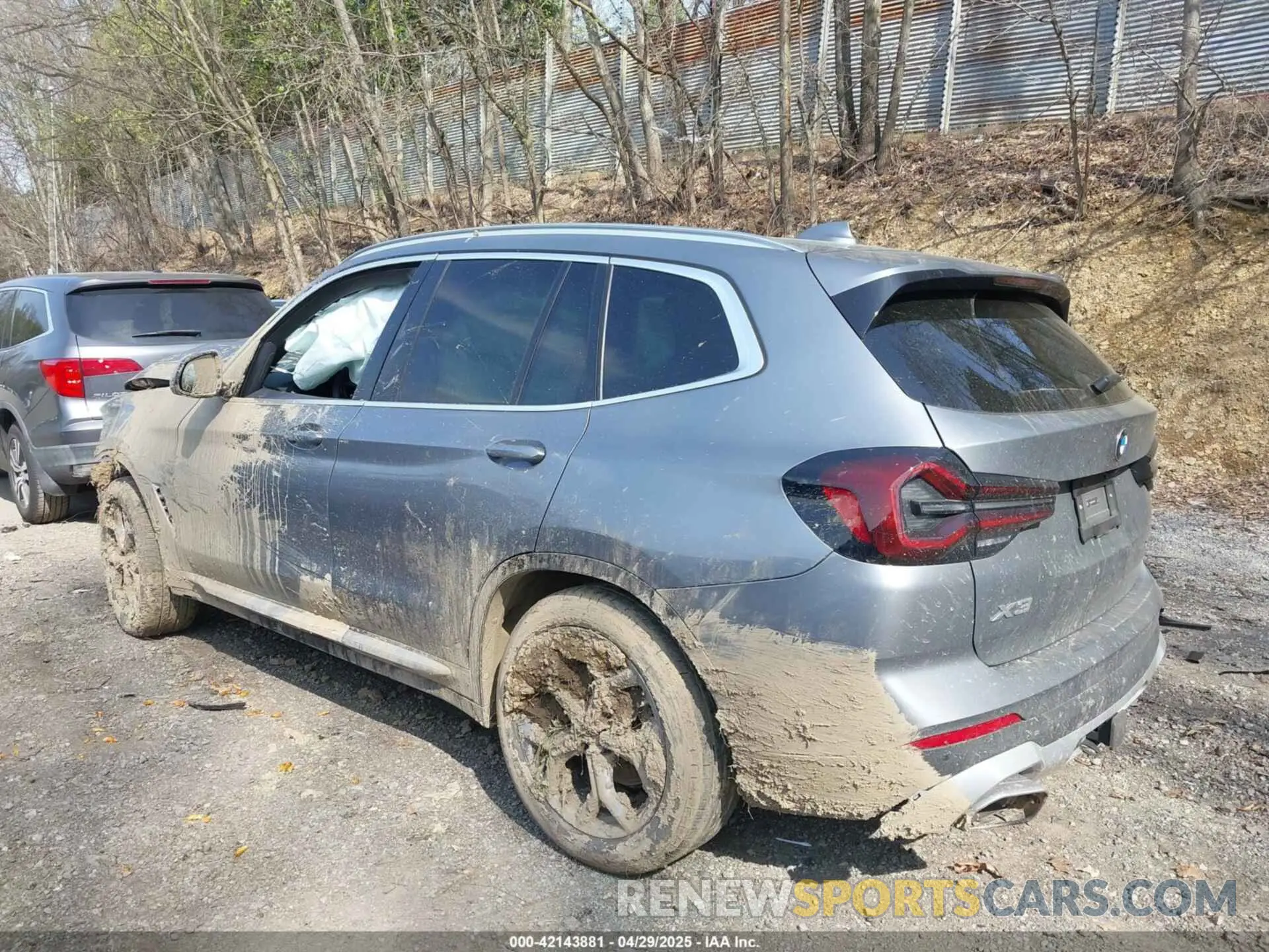 3 Фотография поврежденного автомобиля WBX57DP0XRN253280 BMW X3 2024