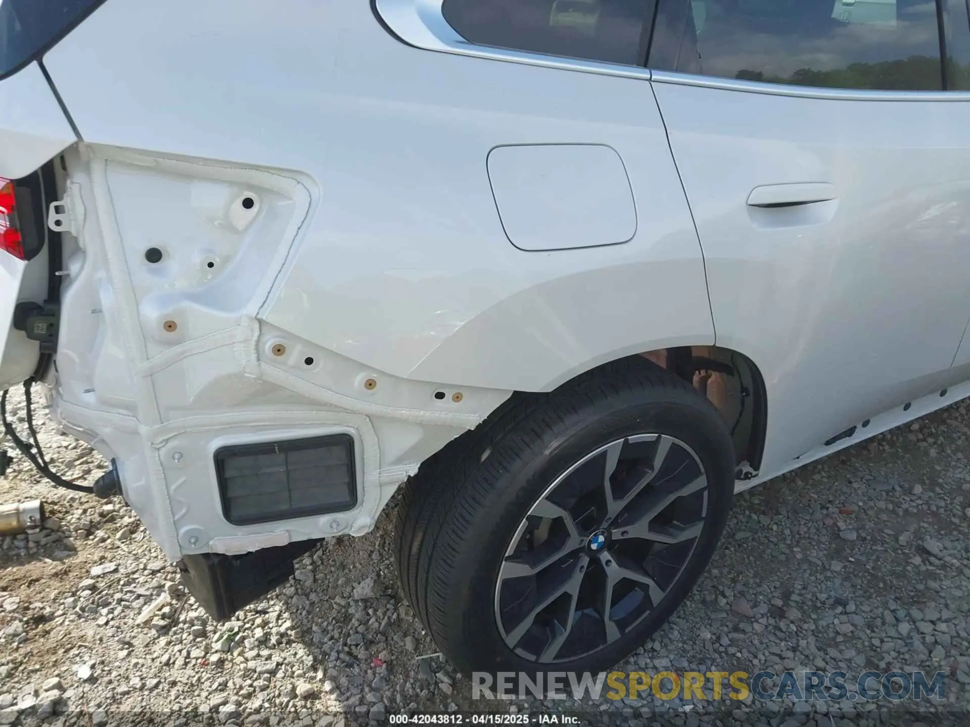 18 Фотография поврежденного автомобиля 5UX53GP09S9Y16374 BMW X3 2025