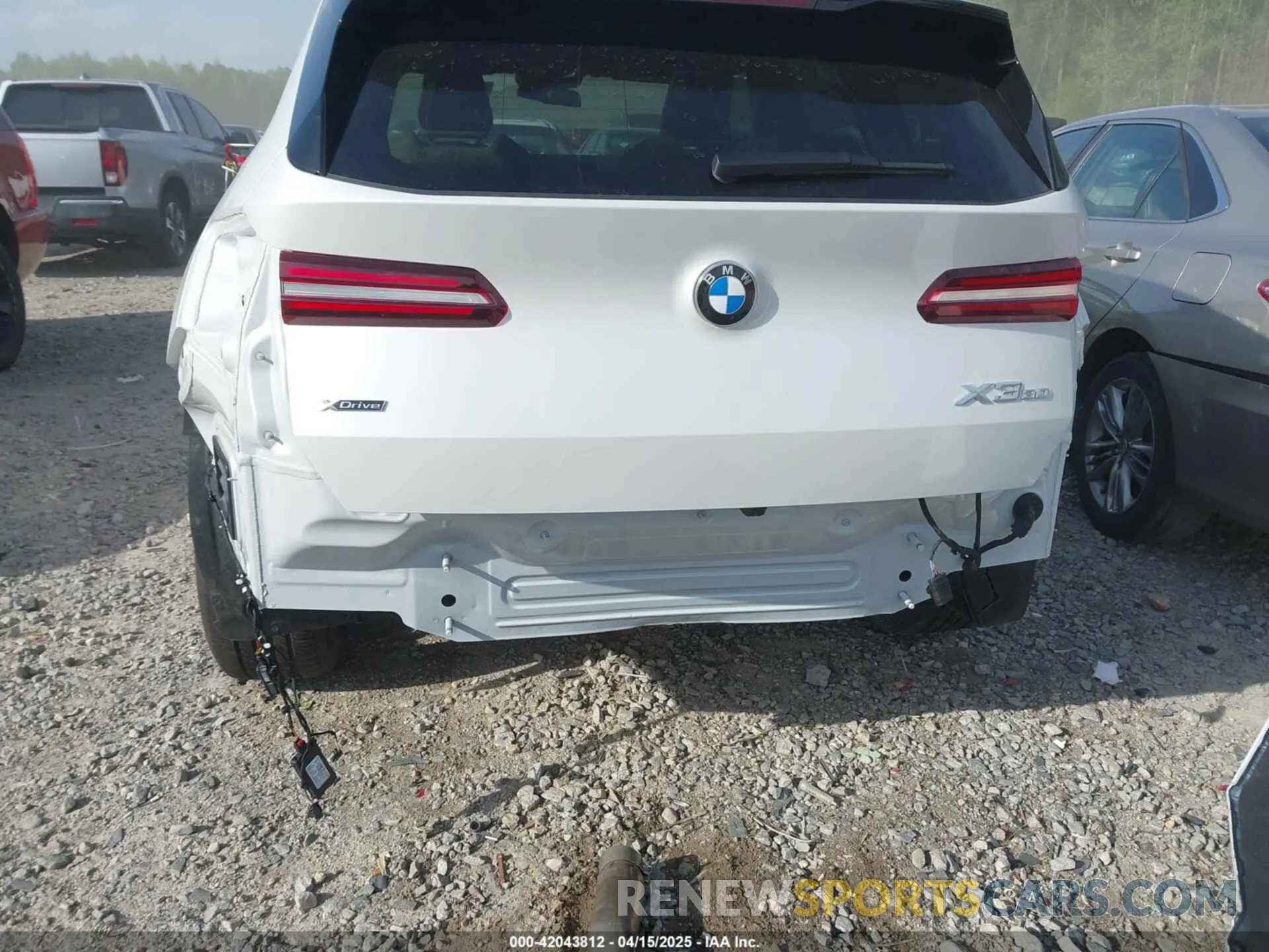 6 Фотография поврежденного автомобиля 5UX53GP09S9Y16374 BMW X3 2025