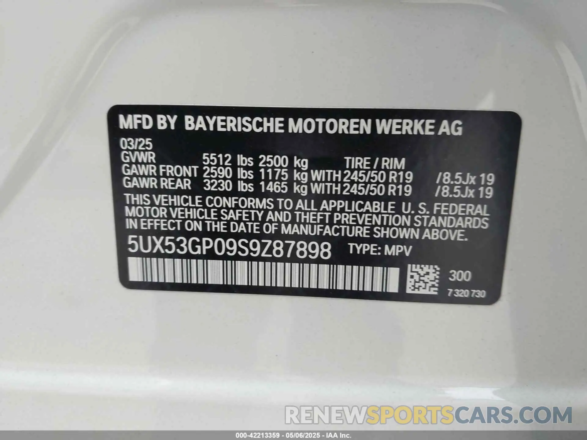 9 Photograph of a damaged car 5UX53GP09S9Z87898 BMW X3 2025