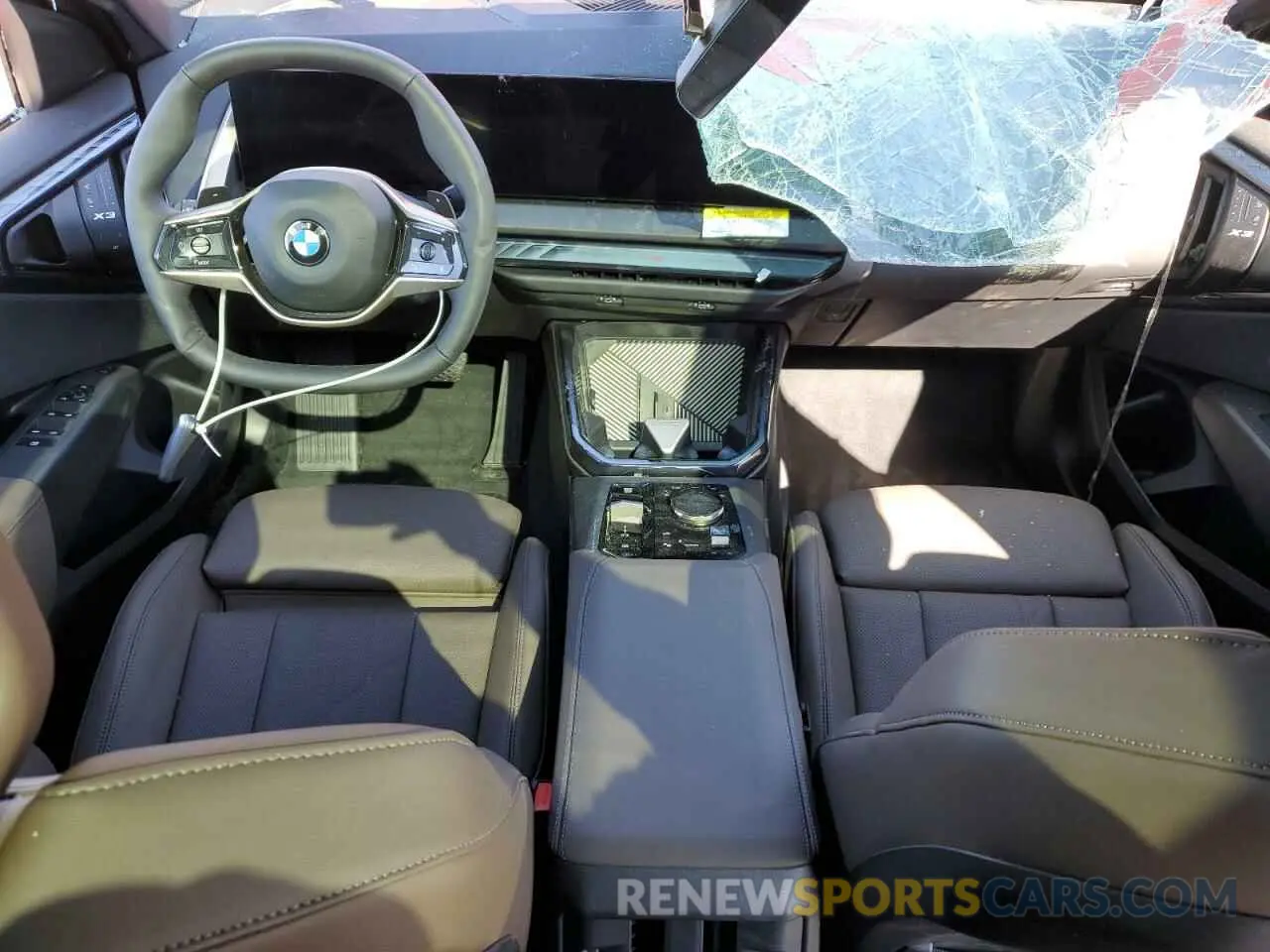 8 Photograph of a damaged car 5UX53GP09S9Y90183 BMW X3 30 XDRI 2025