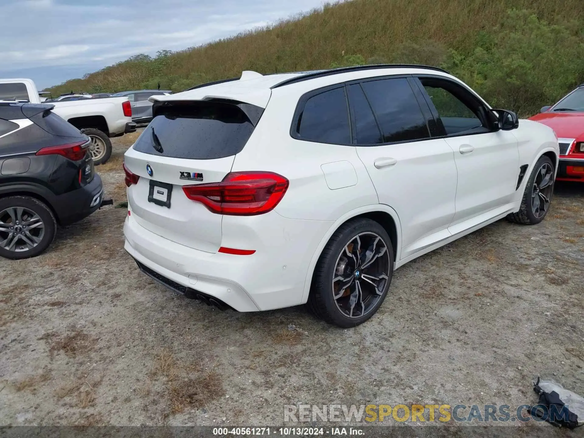4 Photograph of a damaged car 5YMTS0C01LLT11157 BMW X3 M 2020