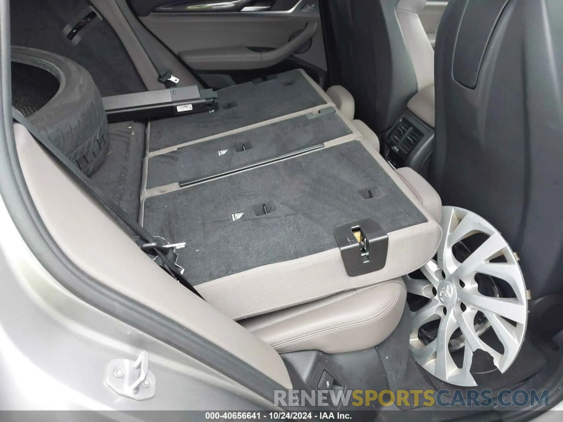 8 Фотография поврежденного автомобиля 5YMTS0C02L9B57221 BMW X3 M 2020