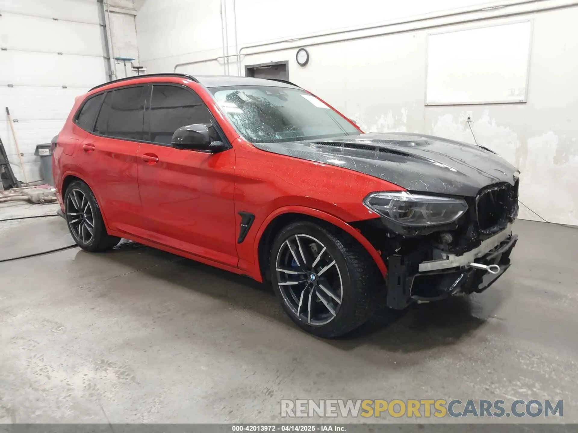 1 Photograph of a damaged car 5YMTS0C07L9B17054 BMW X3 M 2020