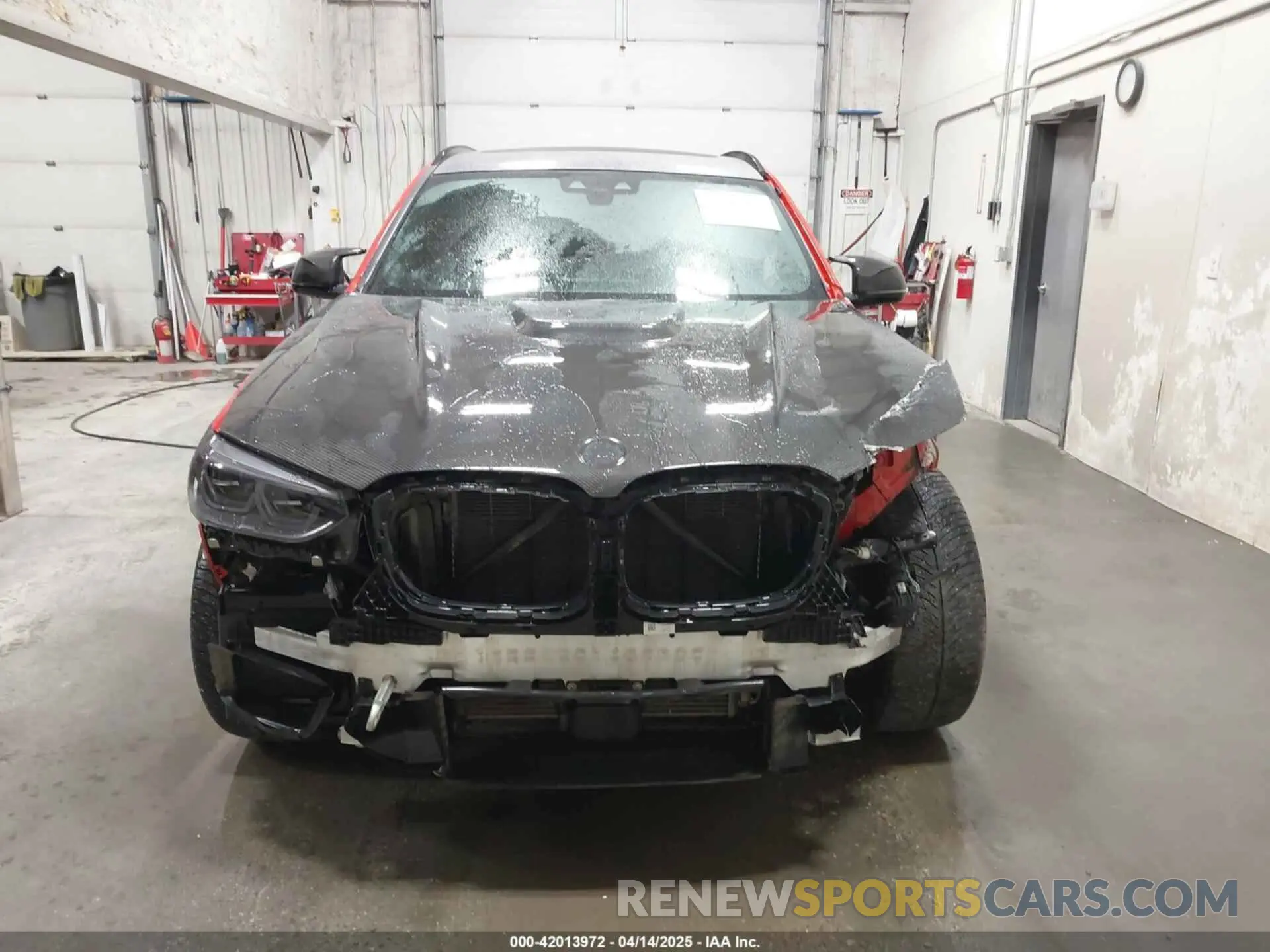 13 Photograph of a damaged car 5YMTS0C07L9B17054 BMW X3 M 2020