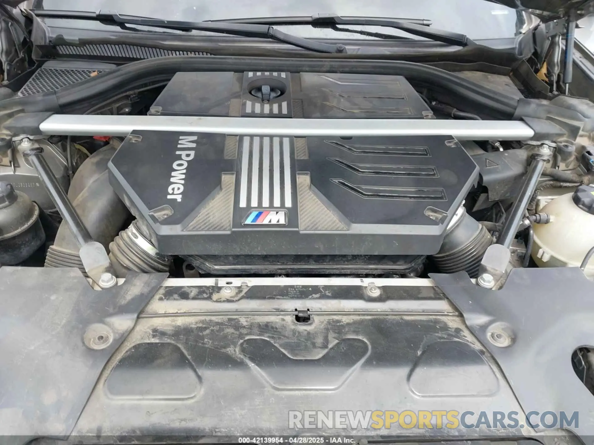 10 Фотография поврежденного автомобиля 5YMTS0C08L9B36986 BMW X3 M 2020